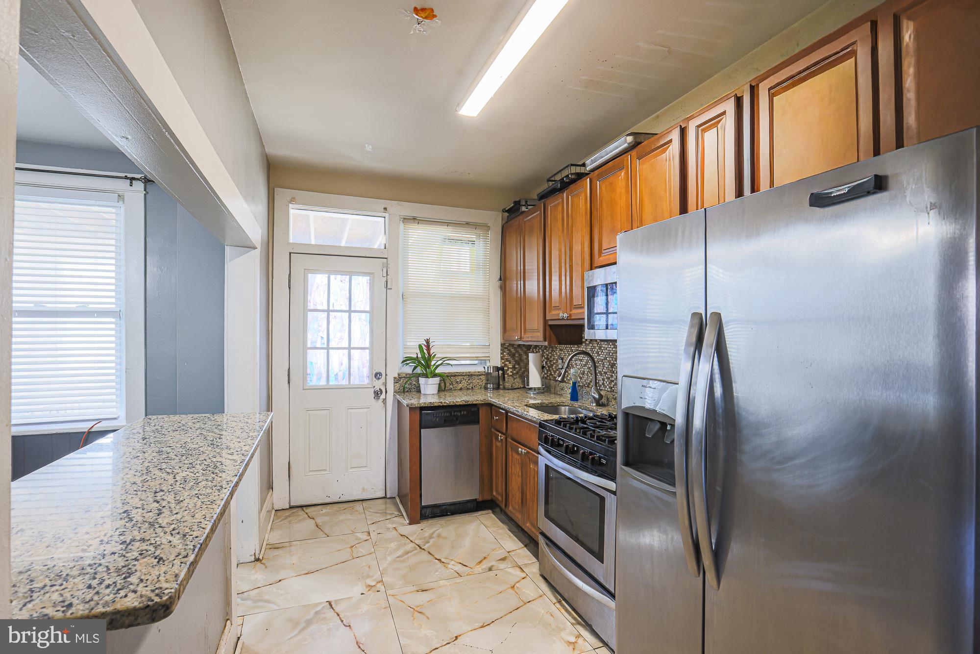 3065 Mayfield Avenue Baltimore, MD 21213 - Photo 22 of 43