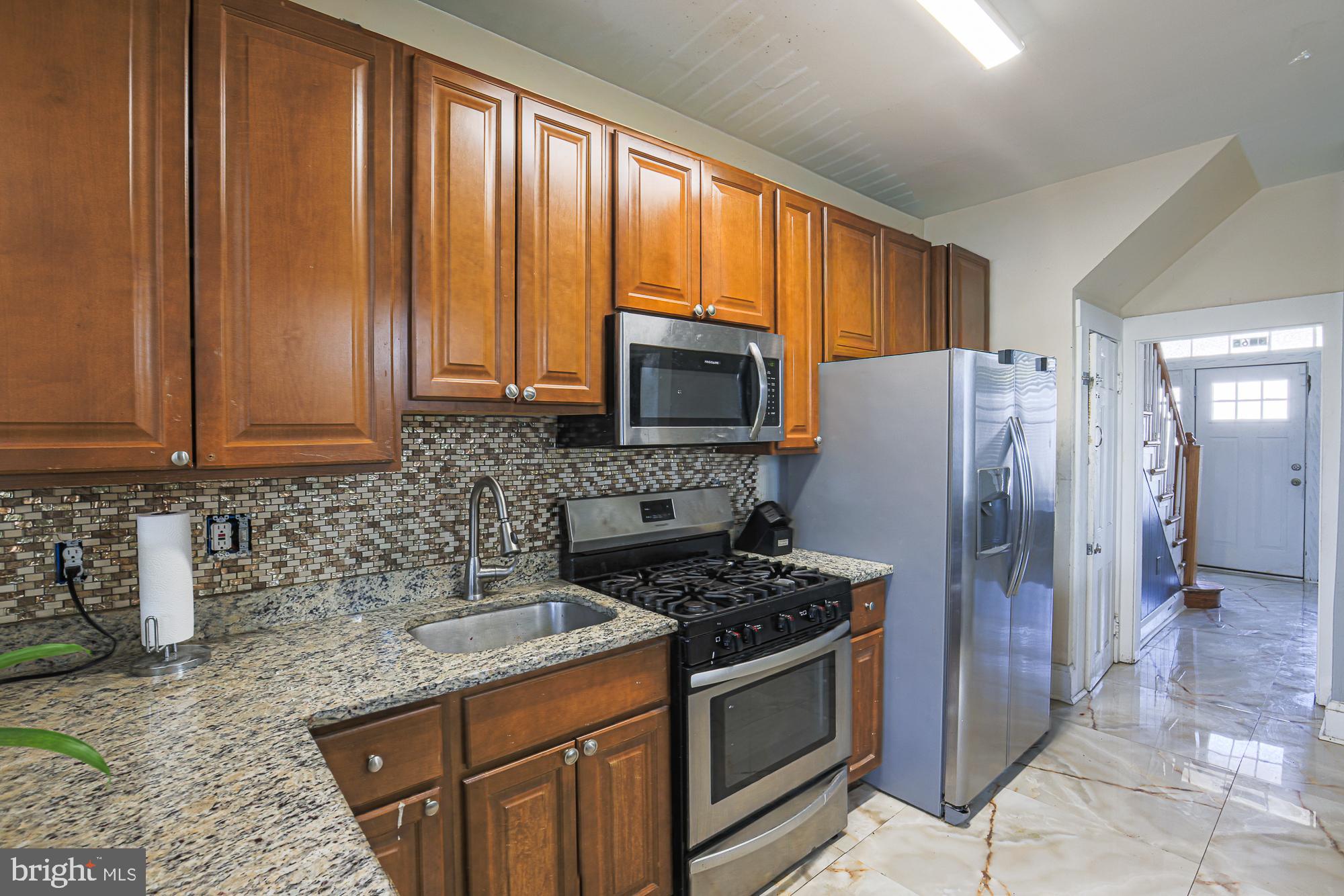 3065 Mayfield Avenue Baltimore, MD 21213 - Photo 23 of 43