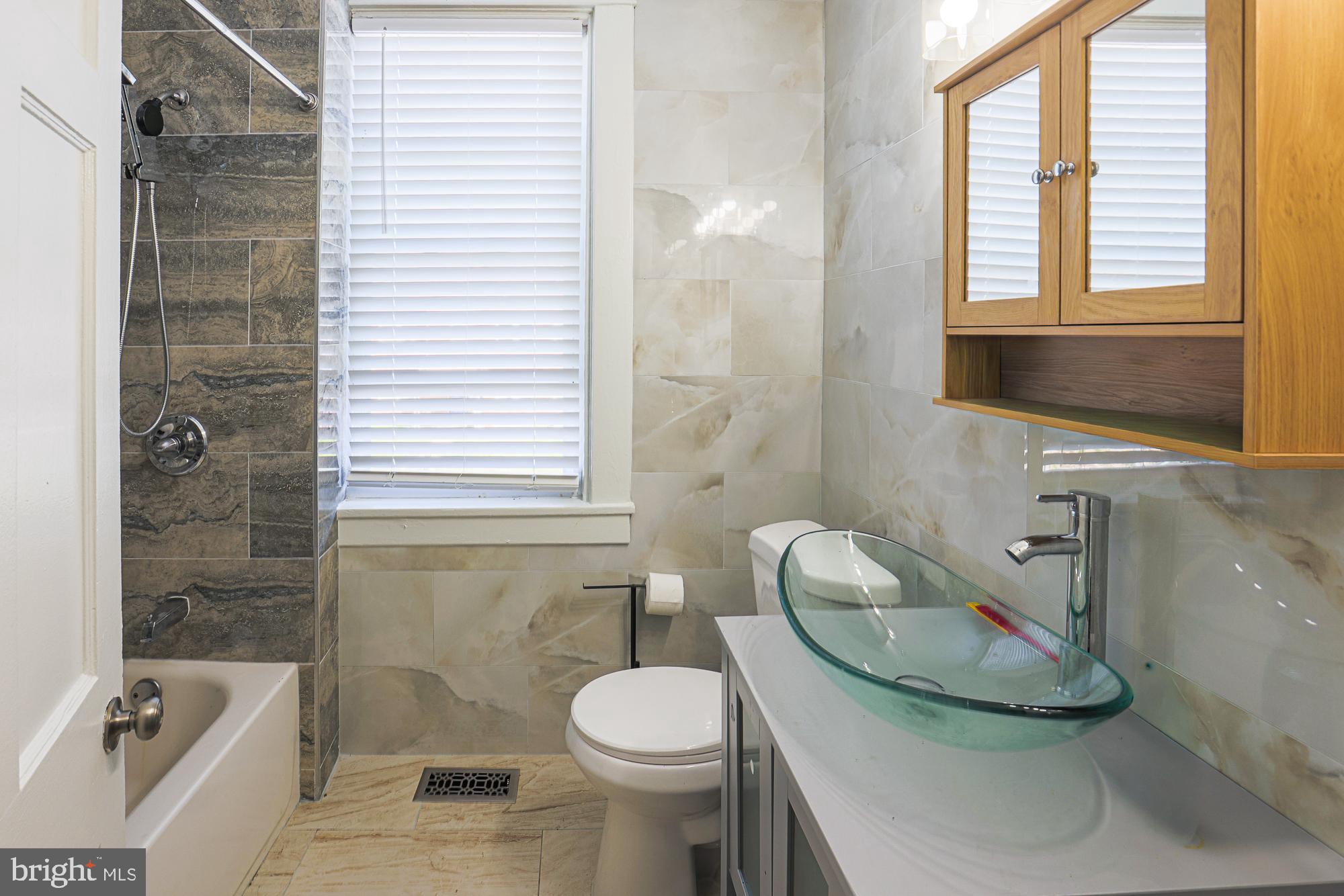 3065 Mayfield Avenue Baltimore, MD 21213 - Photo 33 of 43