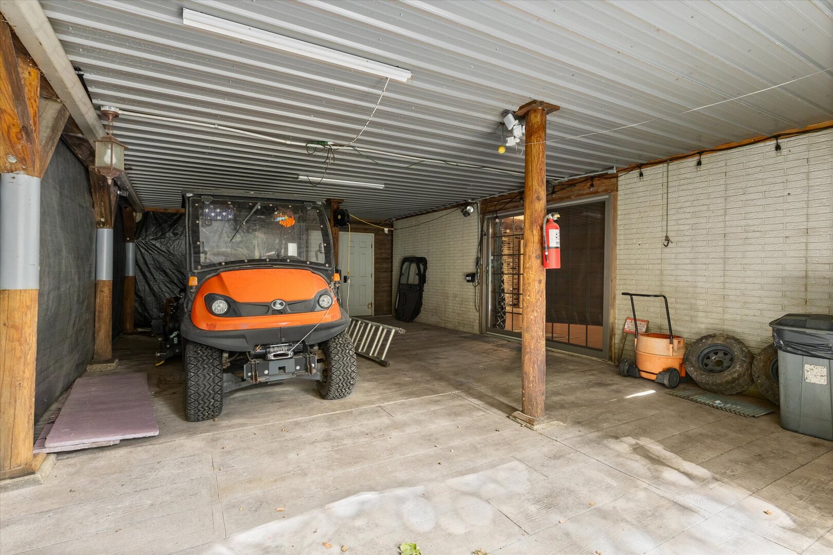 910 Durant Street Oglesby, IL 61348 - Photo 41 of 52 a view of a porch with furniture