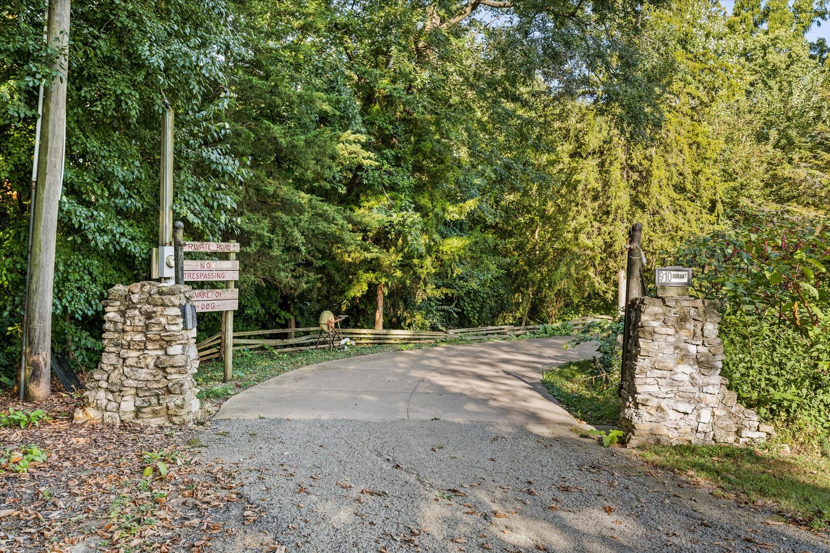 910 Durant Street Oglesby, IL 61348 - Photo 50 of 52 a view of a basketball court