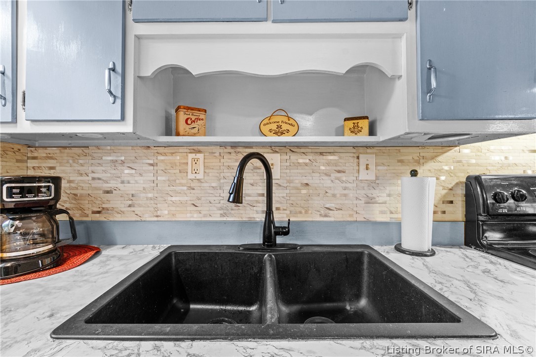 3403 Green Valley Road New Albany, IN 47150 - Photo 11 of 38