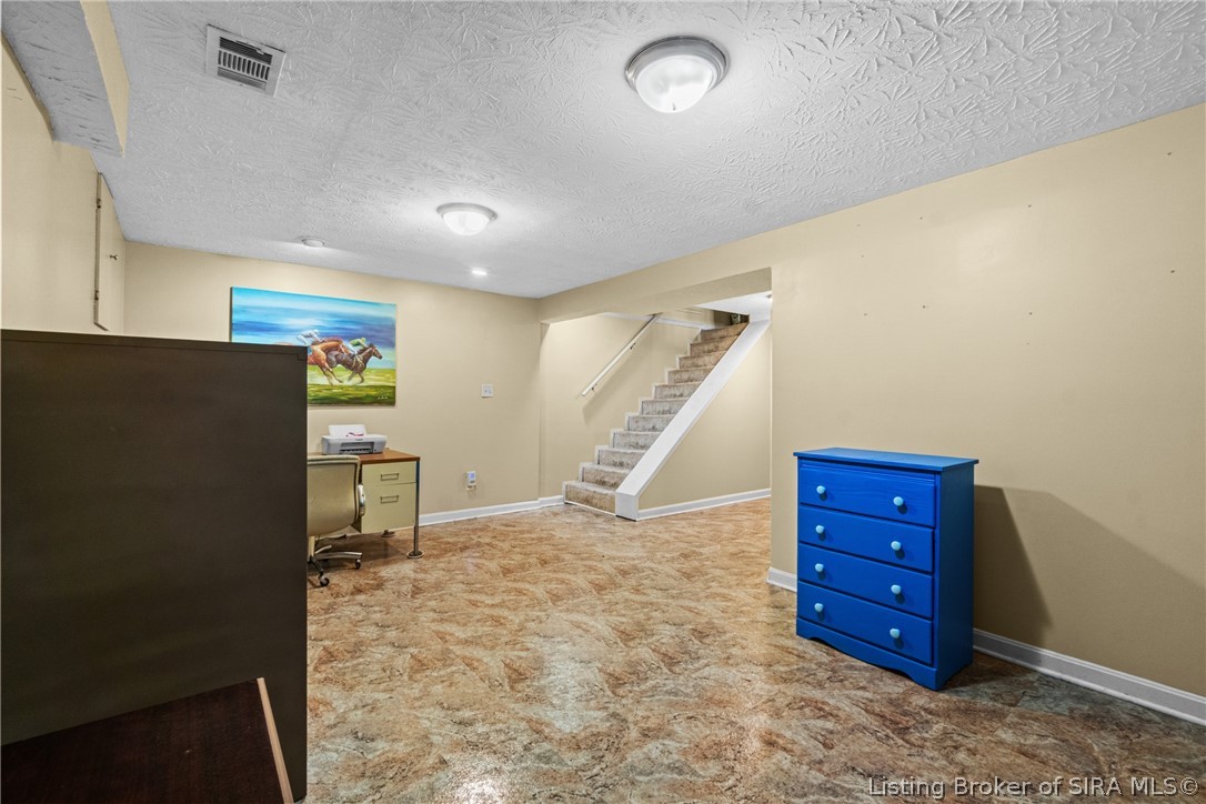 3403 Green Valley Road New Albany, IN 47150 - Photo 28 of 38