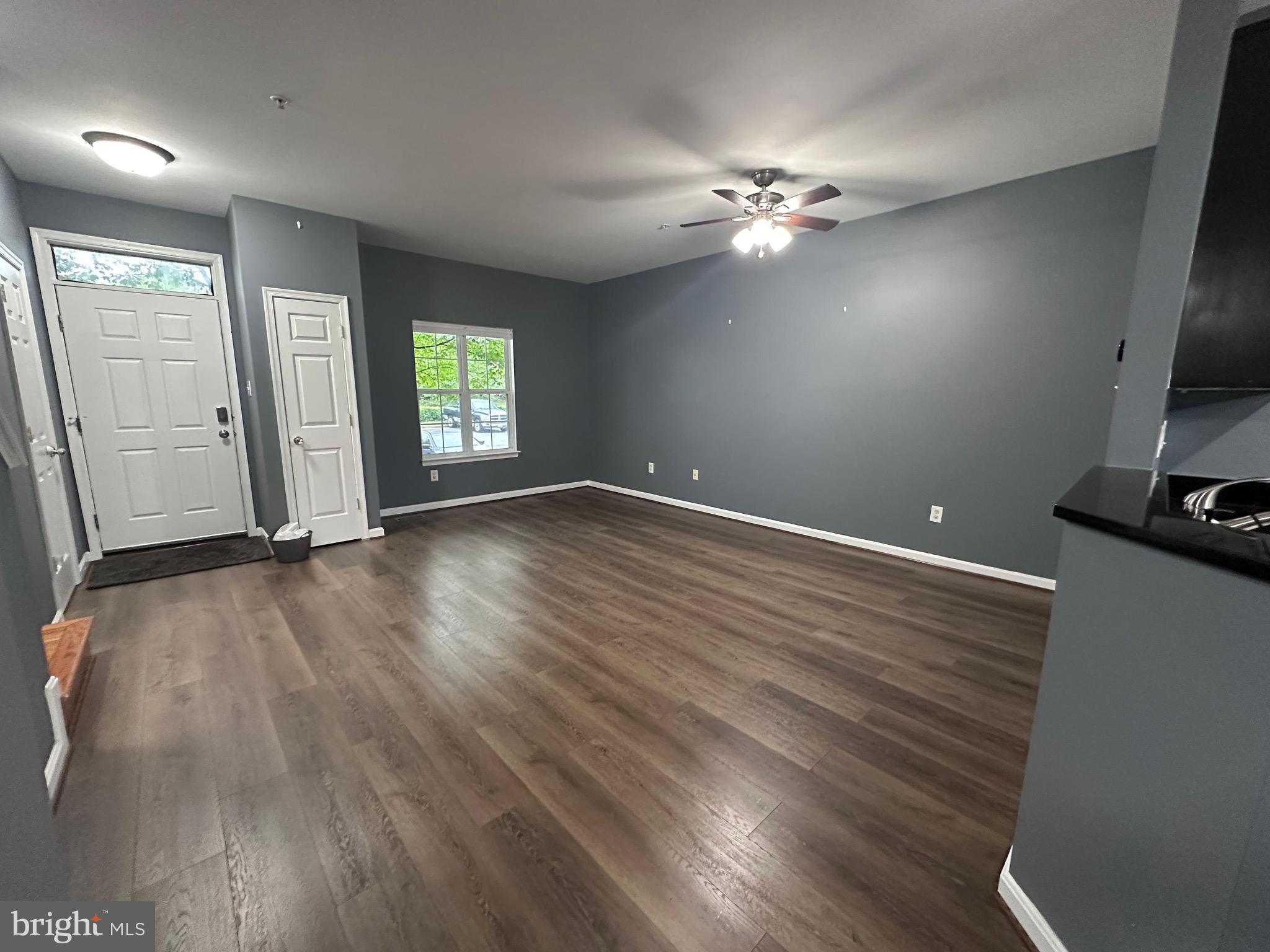 1427 Searchlight Way Mount Airy, MD 21771 - Photo 3 of 32