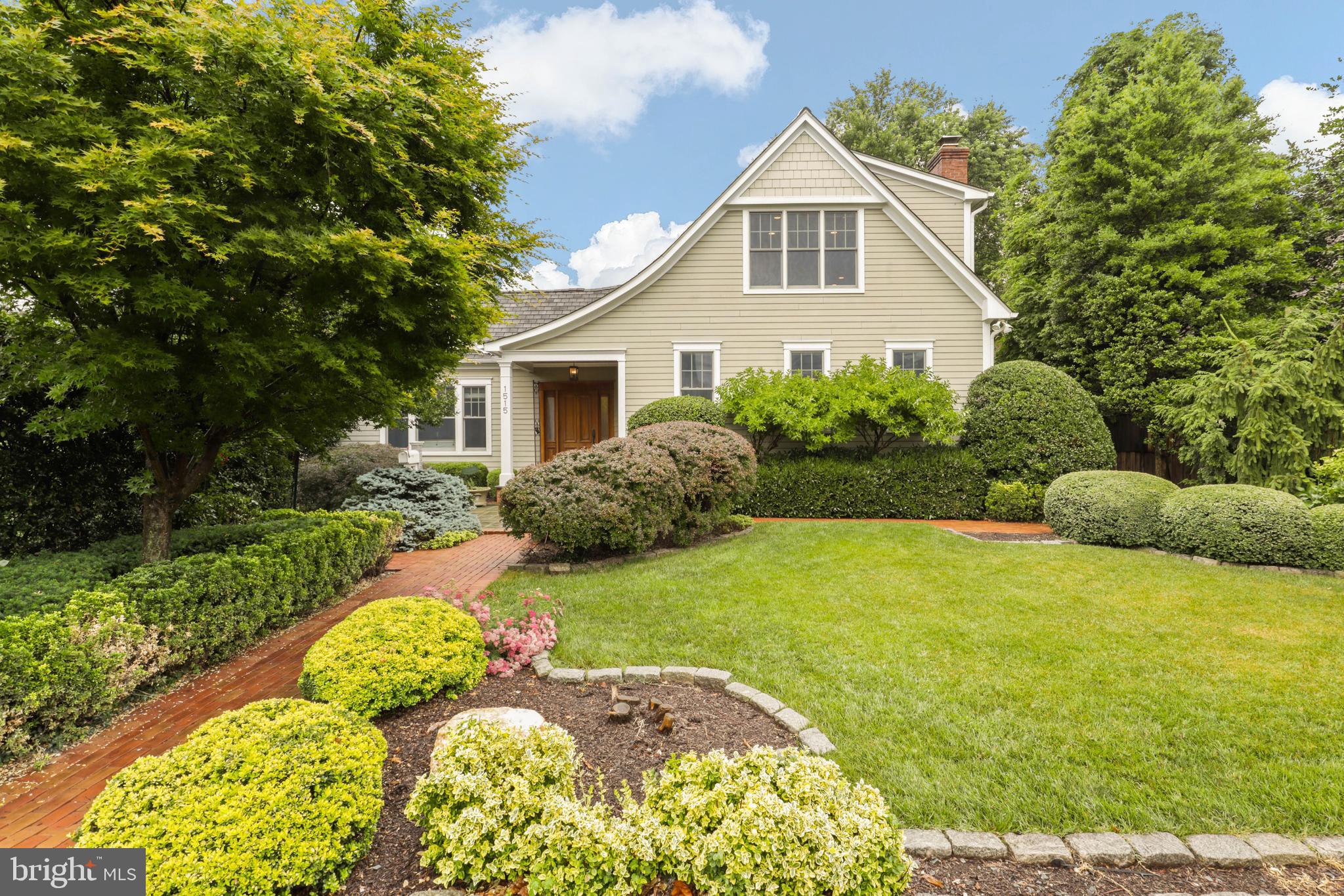 1515 Cedar Avenue McLean, VA 22101 - Photo 1 of 37