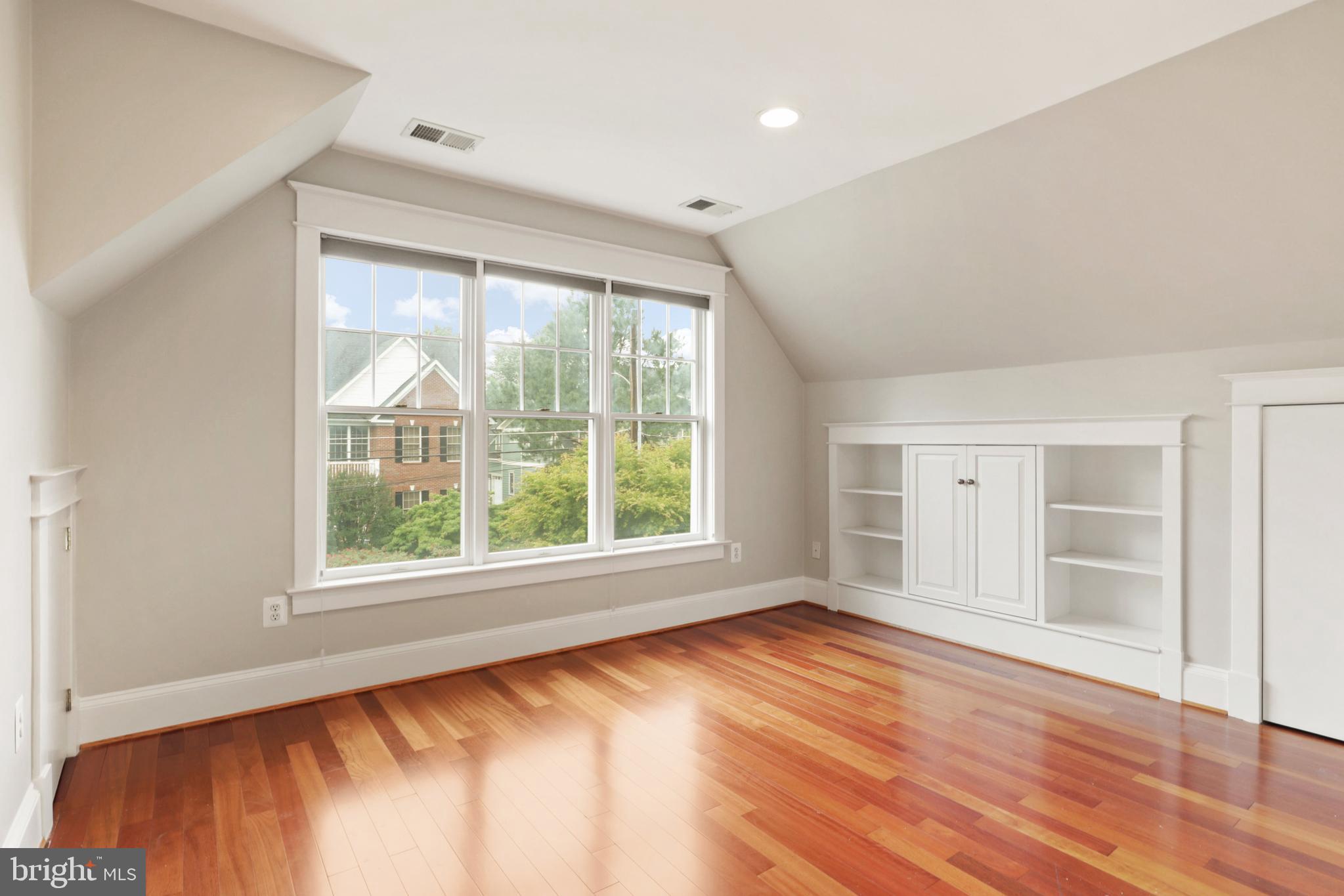 1515 Cedar Avenue McLean, VA 22101 - Photo 23 of 37