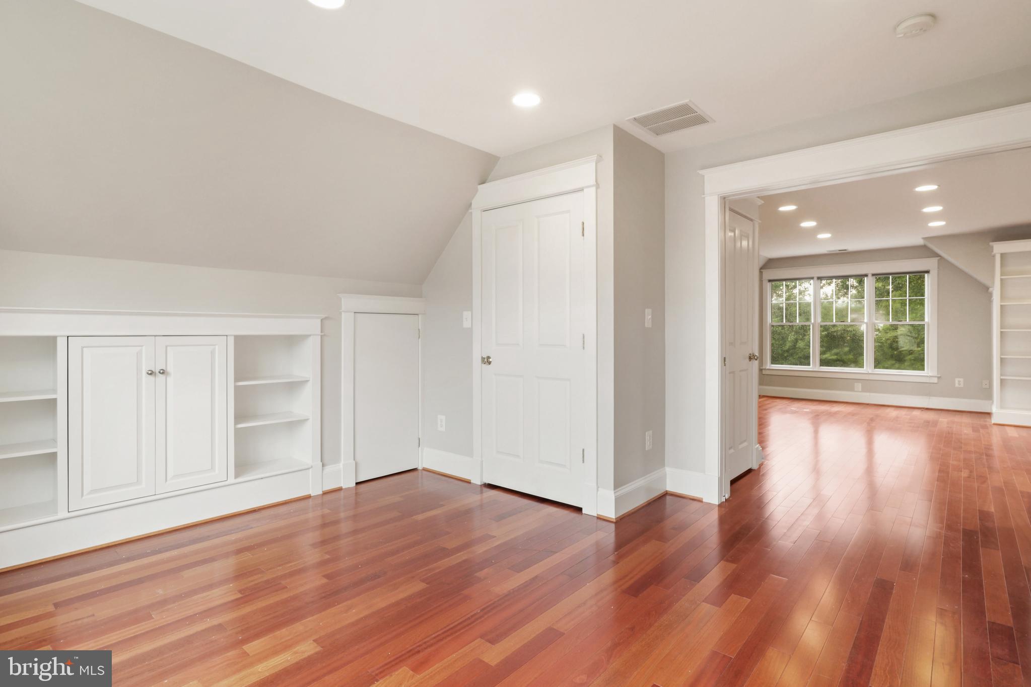 1515 Cedar Avenue McLean, VA 22101 - Photo 25 of 37