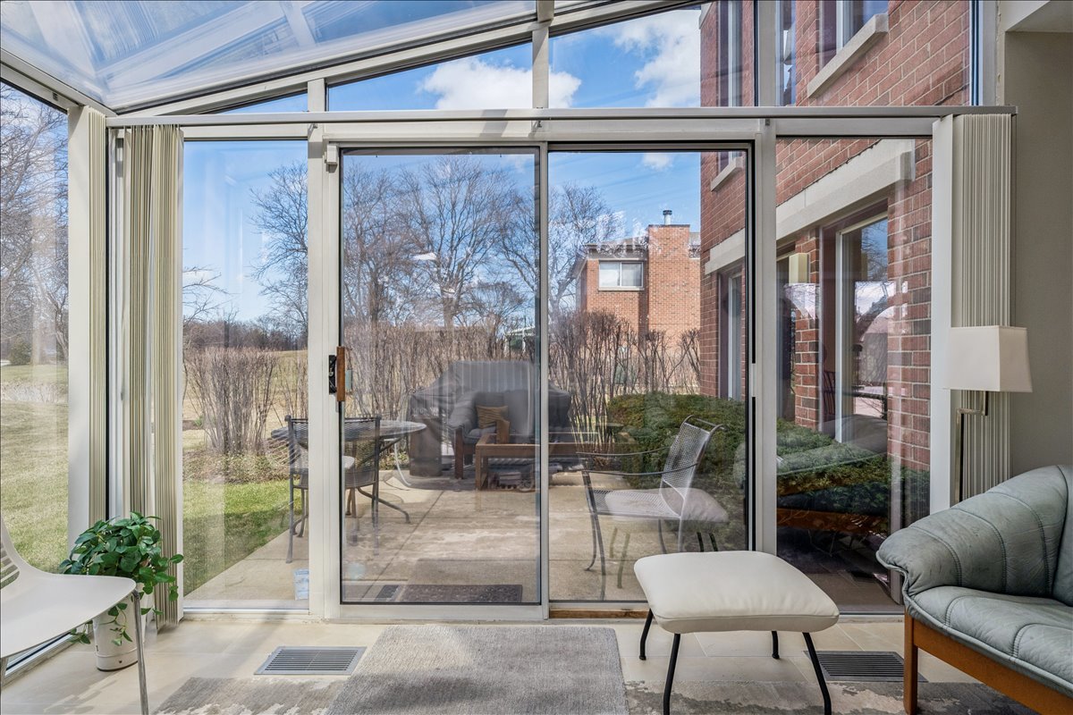 421 Milford Road Deerfield, IL 60015 - Photo 16 of 32