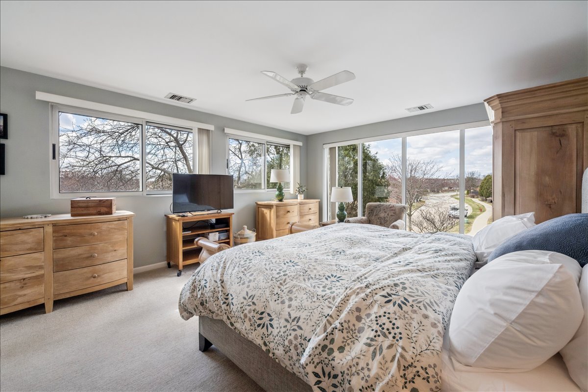 421 Milford Road Deerfield, IL 60015 - Photo 18 of 32