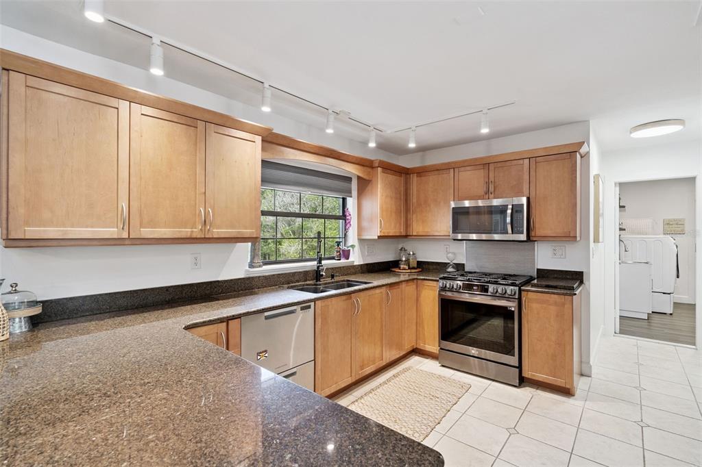 298 Lake Markham Road Sanford, FL 32771 - Photo 17 of 68