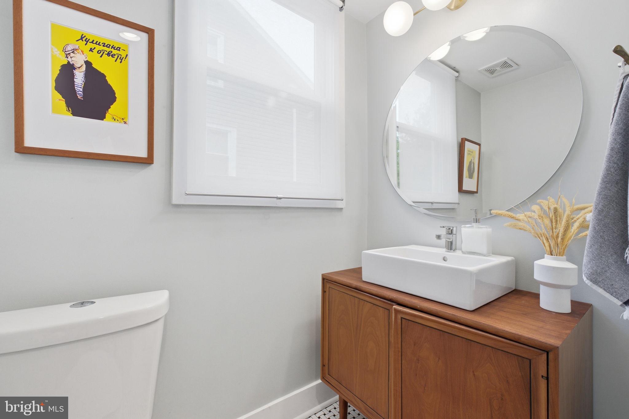 2211 R Street Southeast Washington, DC 20020 - Photo 20 of 47 Main Level Bath