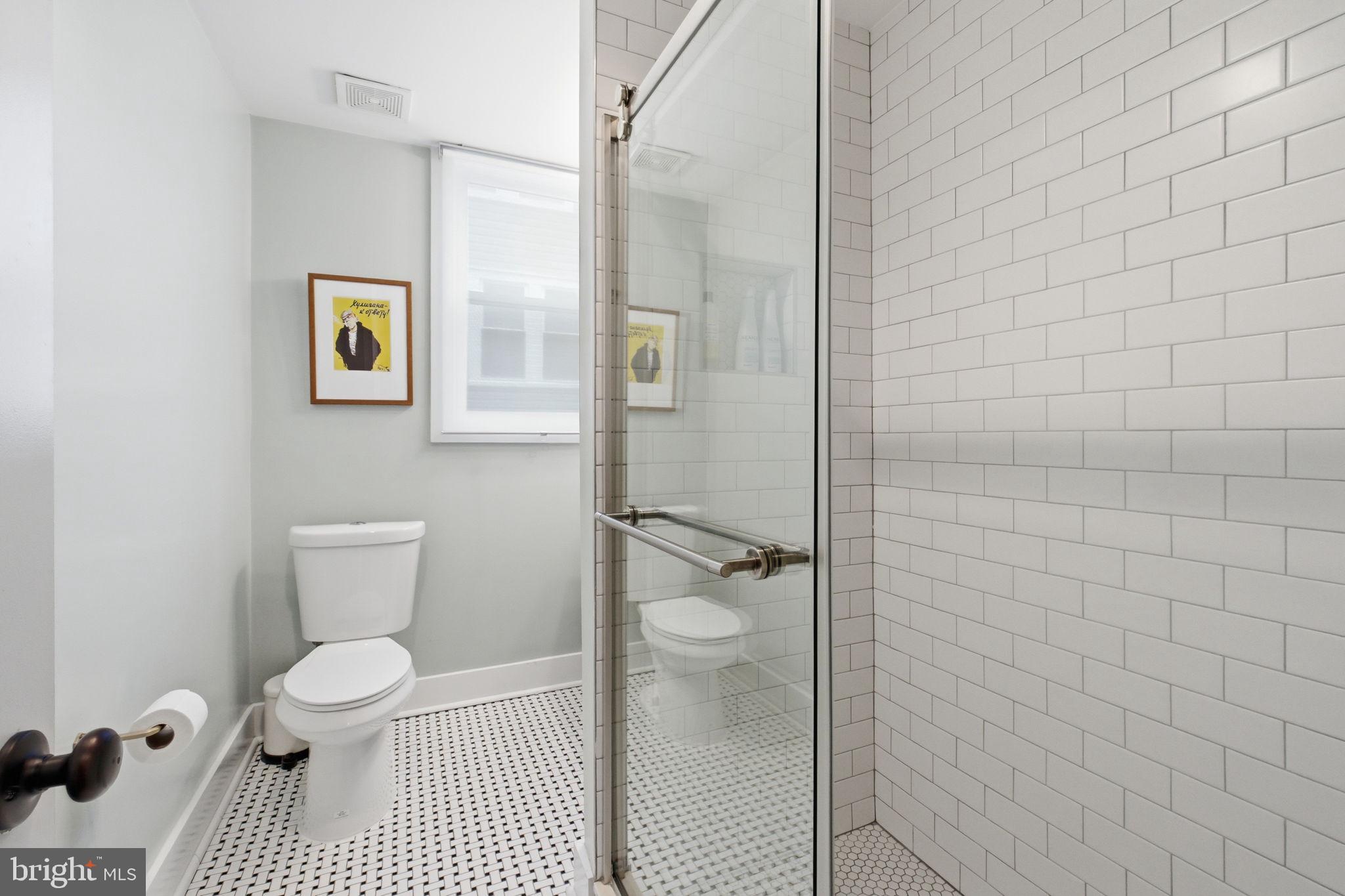 2211 R Street Southeast Washington, DC 20020 - Photo 21 of 47 Main Level Bath