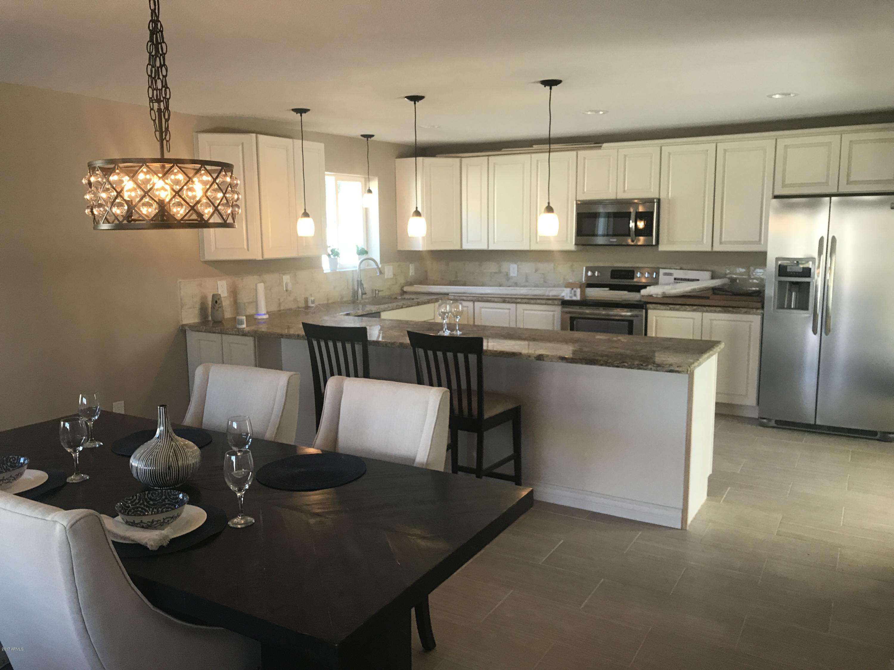 2811 East Osborn Road Phoenix, AZ 85016 - Photo 8 of 36 Beautiful Kitchen/Dining