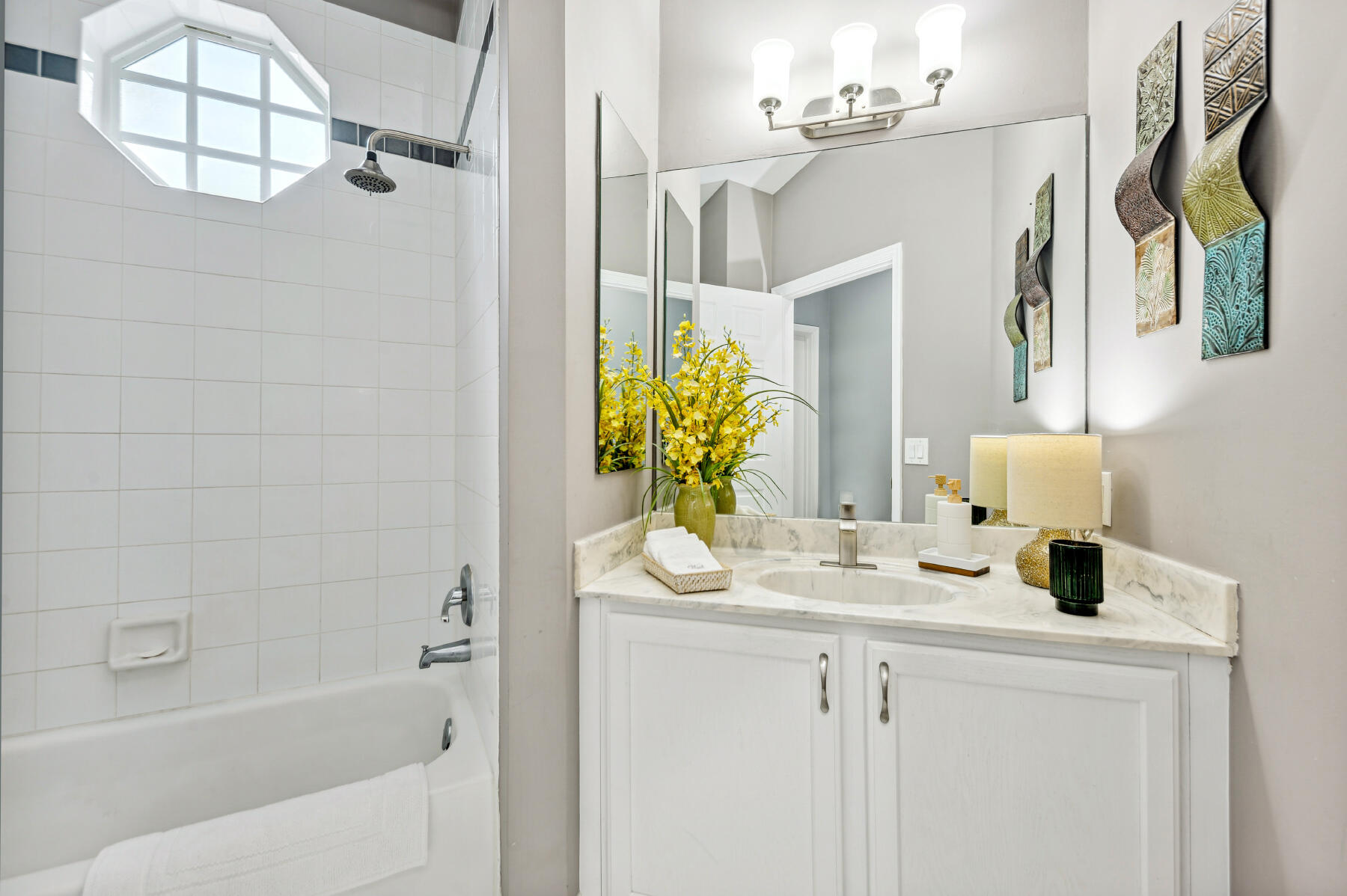 8572 Vía Serena Boca Raton, FL 33433 - Photo 12 of 31 14