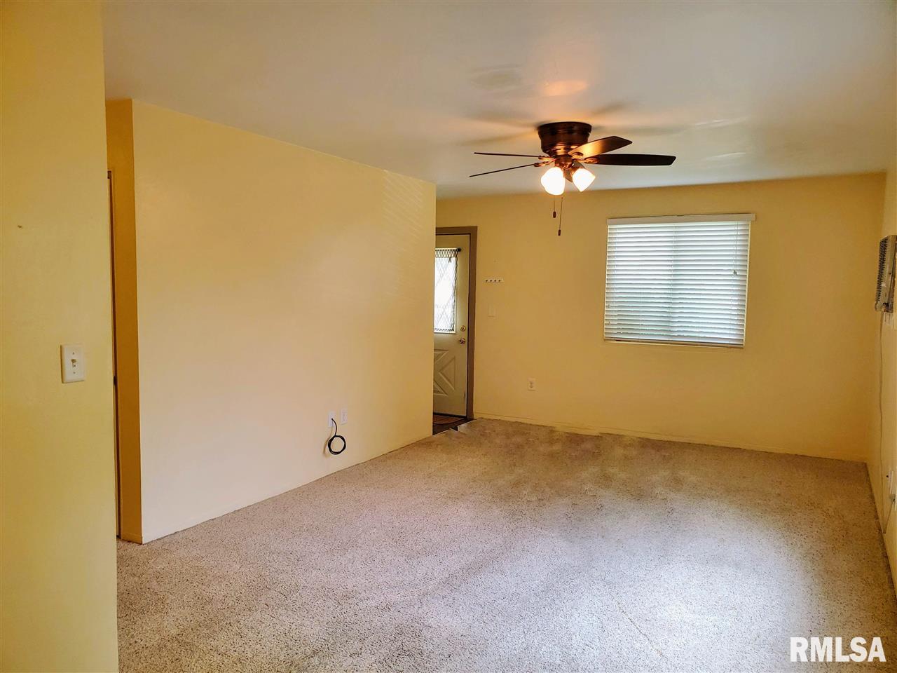 211 Frontenac Road Marquette Heights, IL 61554 - Photo 4 of 13 Gallery Image 4