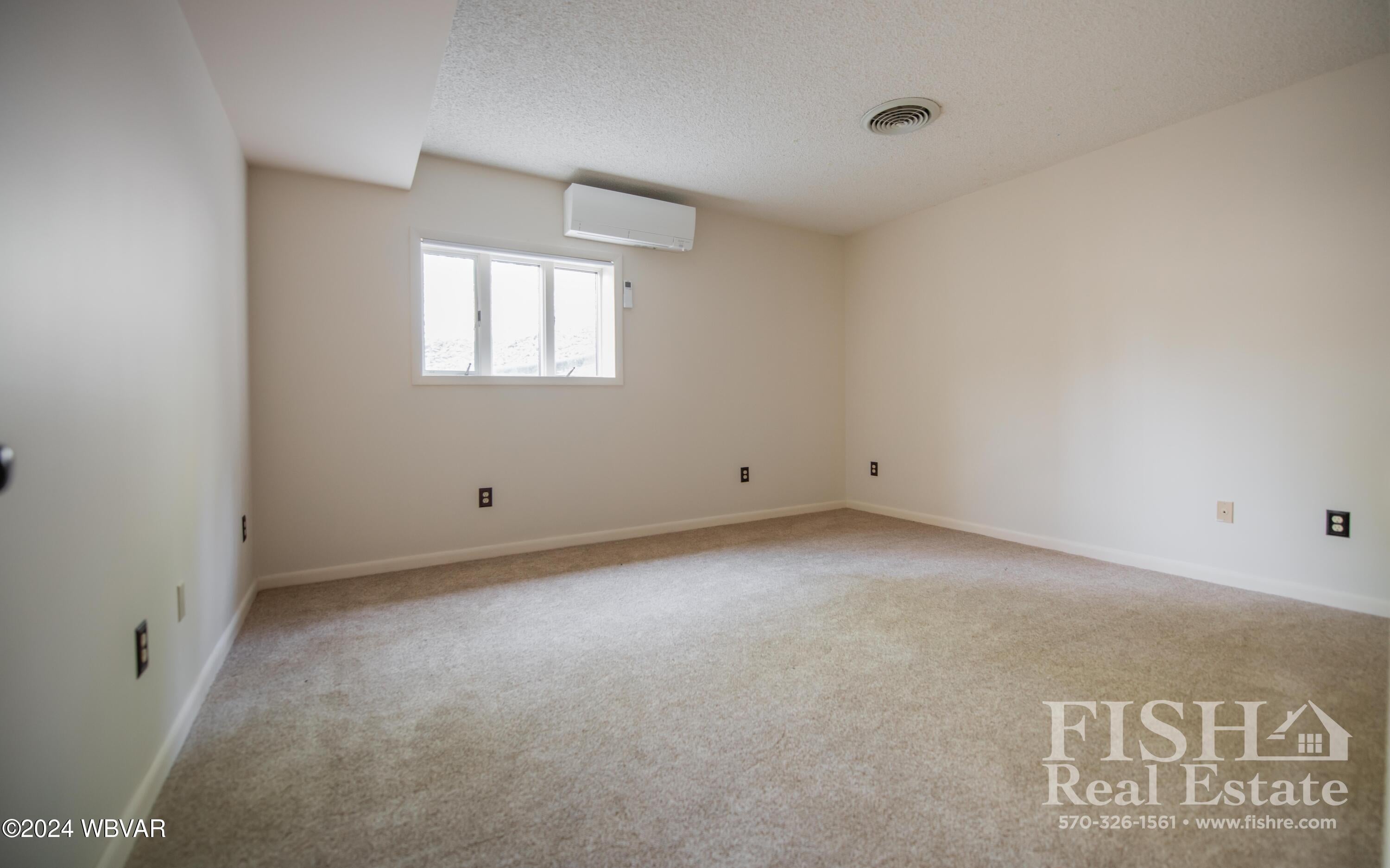 1705 Thomas Road Williamsport, PA 17701 - Photo 17 of 18 Another great bedroom!