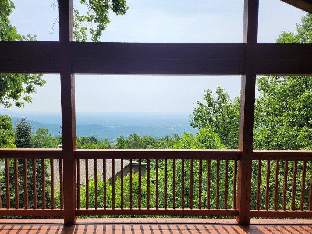 82 Alpine Road Fancy Gap, VA 24328 - Photo 7 of 28 Gallery Image 7