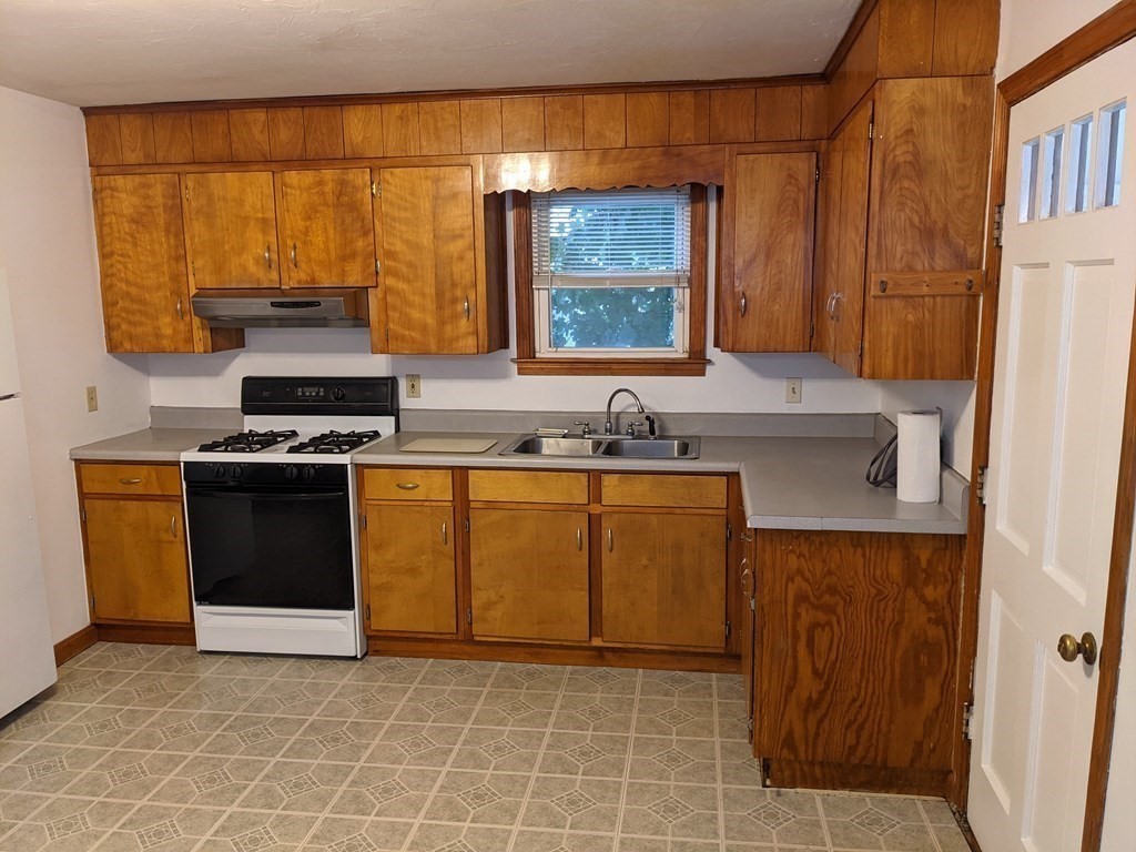 13 Spring Street, Unit 1 Milford, MA 01757 - Photo 4 of 7