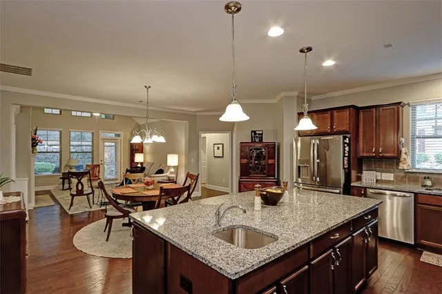 $549,500 | 2770 Middlecreek Way, Cumming, GA 30041