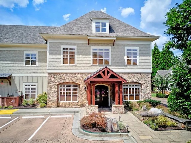 $549,500 | 2770 Middlecreek Way, Cumming, GA 30041