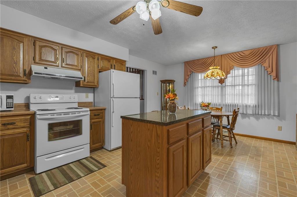 210 4th Street Beaver, PA 15009 - Photo 3 of 18