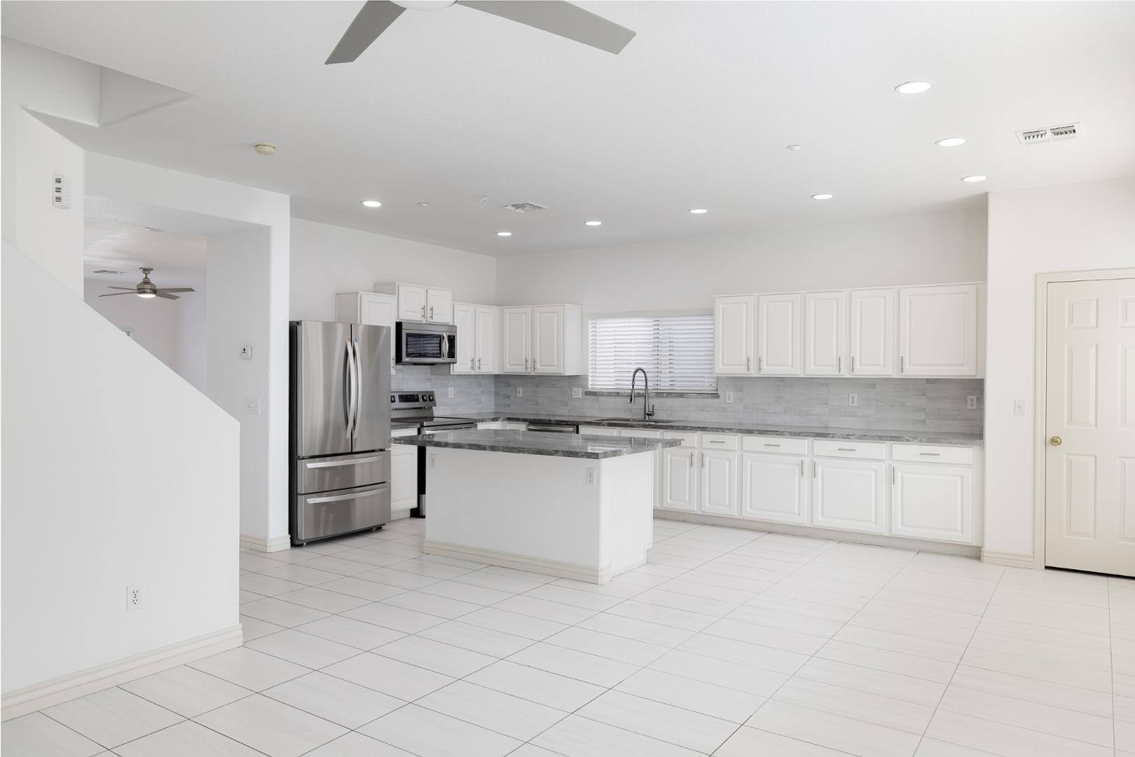 7500 East Deer Valley Road, Unit 169 Scottsdale, AZ 85255 - Photo 15 of 41 Photo #19