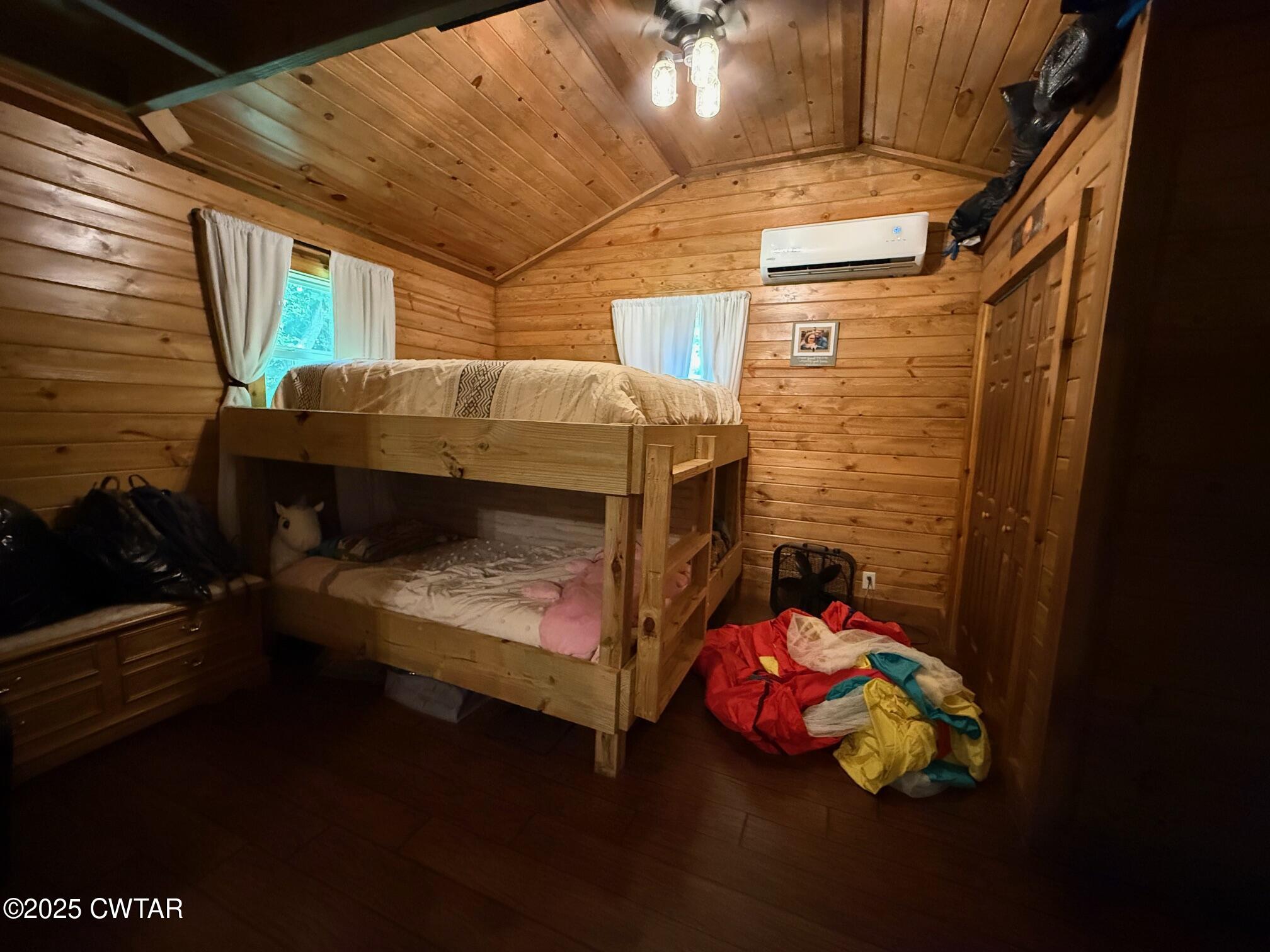 972 Cleve Duke Road Hornbeak, TN 38232 - Photo 8 of 36 a bedroom with bunk bed