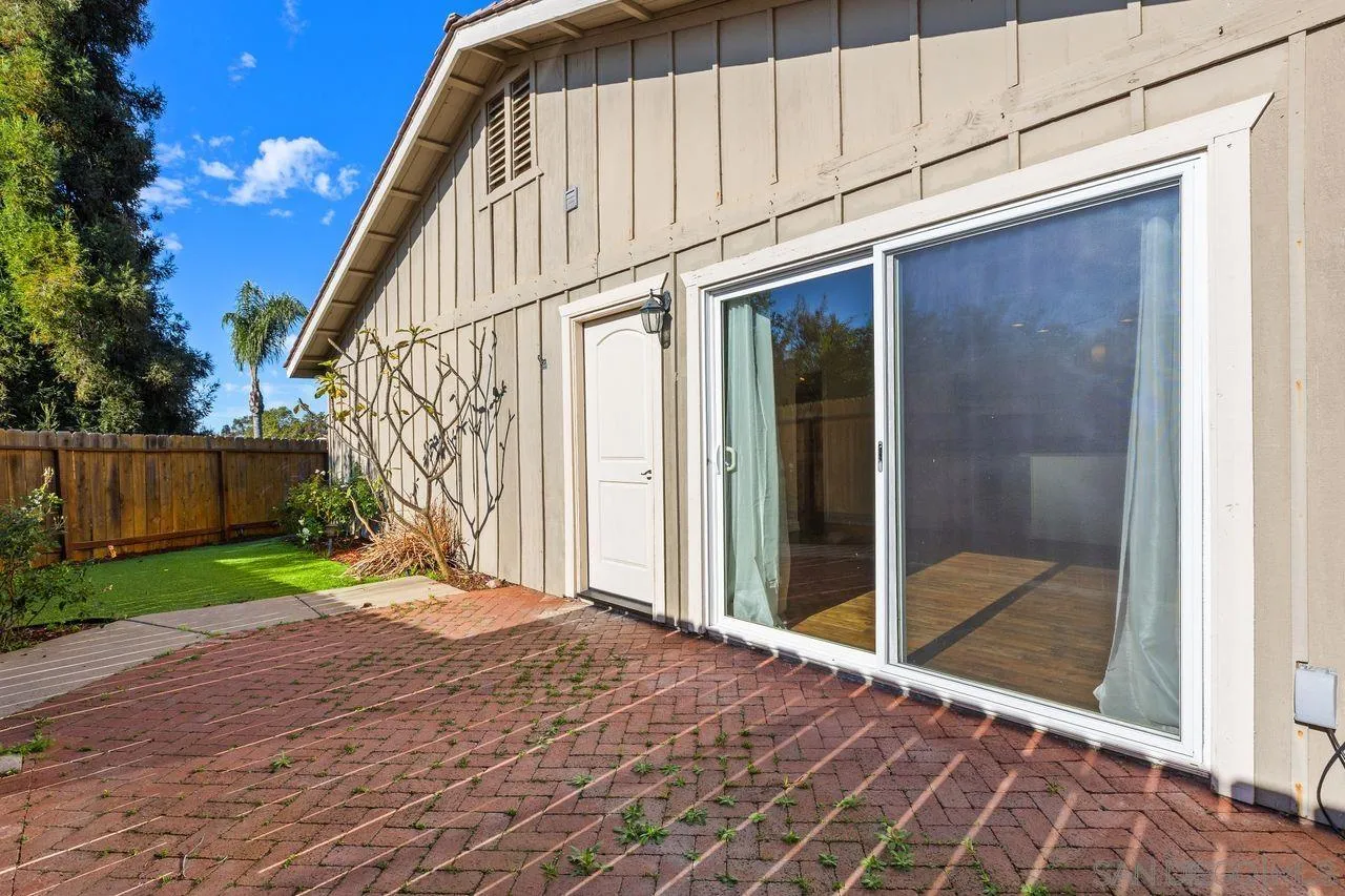 401 Requeza Street Encinitas, CA 92024 - Photo 30 of 33 Gallery Image 30