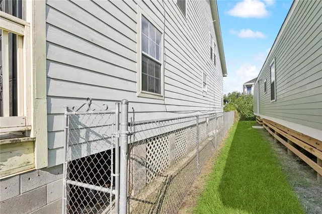 $275,000 | 2113-15 Forstall Street, New Orleans, LA 70117