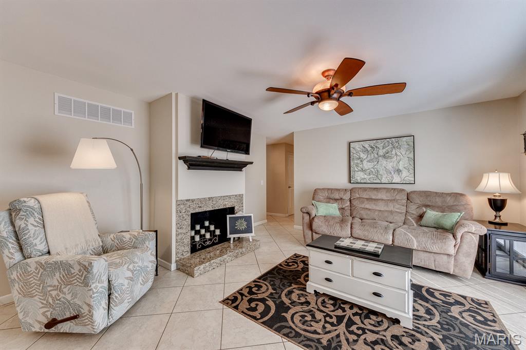 9506 Trinadad Lane St. Louis, MO 63126 - Photo 12 of 44