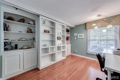 $405,000 | 9506 Trinadad Lane, St. Louis, MO 63126