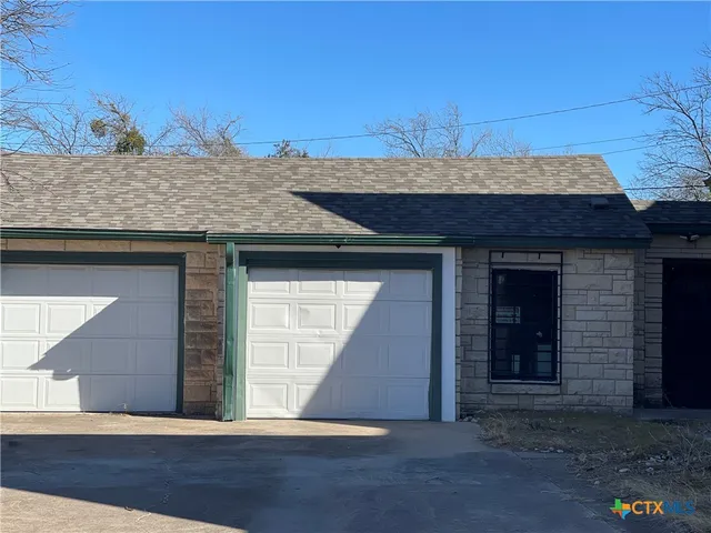 a view of a house with a outdoor space
