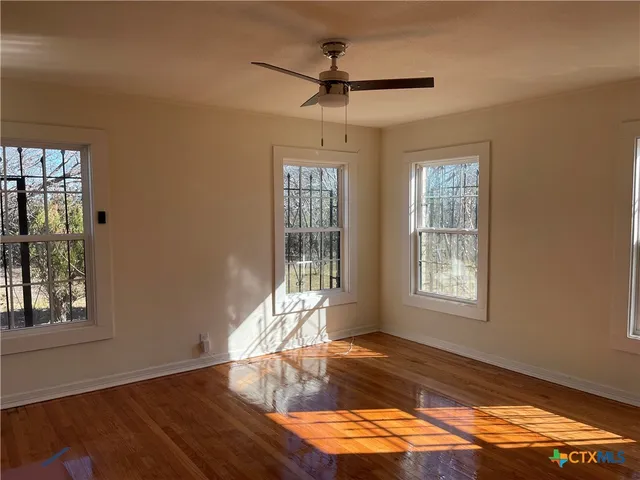 $2,650 | 111 West Fowler Avenue, Killeen, TX 76541