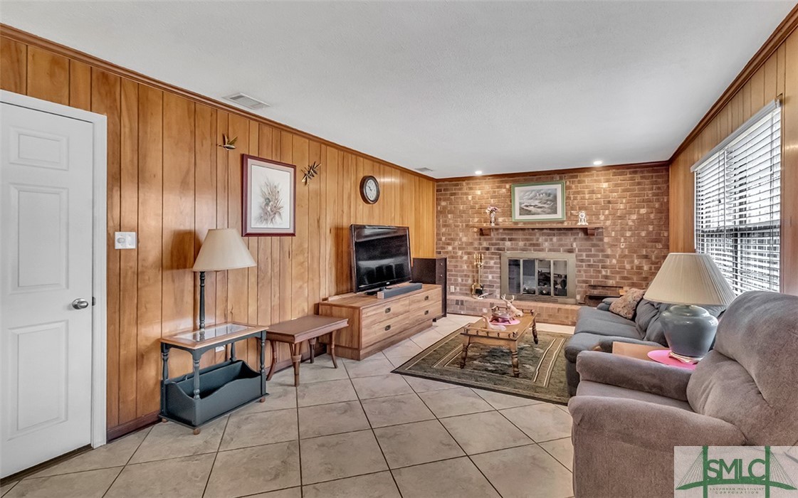 808 Birchwood Road Savannah, GA 31419 - Photo 17 of 31