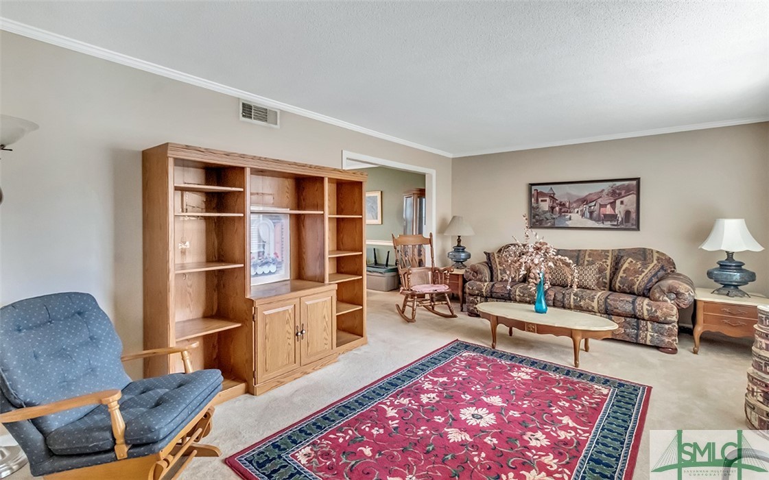 808 Birchwood Road Savannah, GA 31419 - Photo 9 of 31