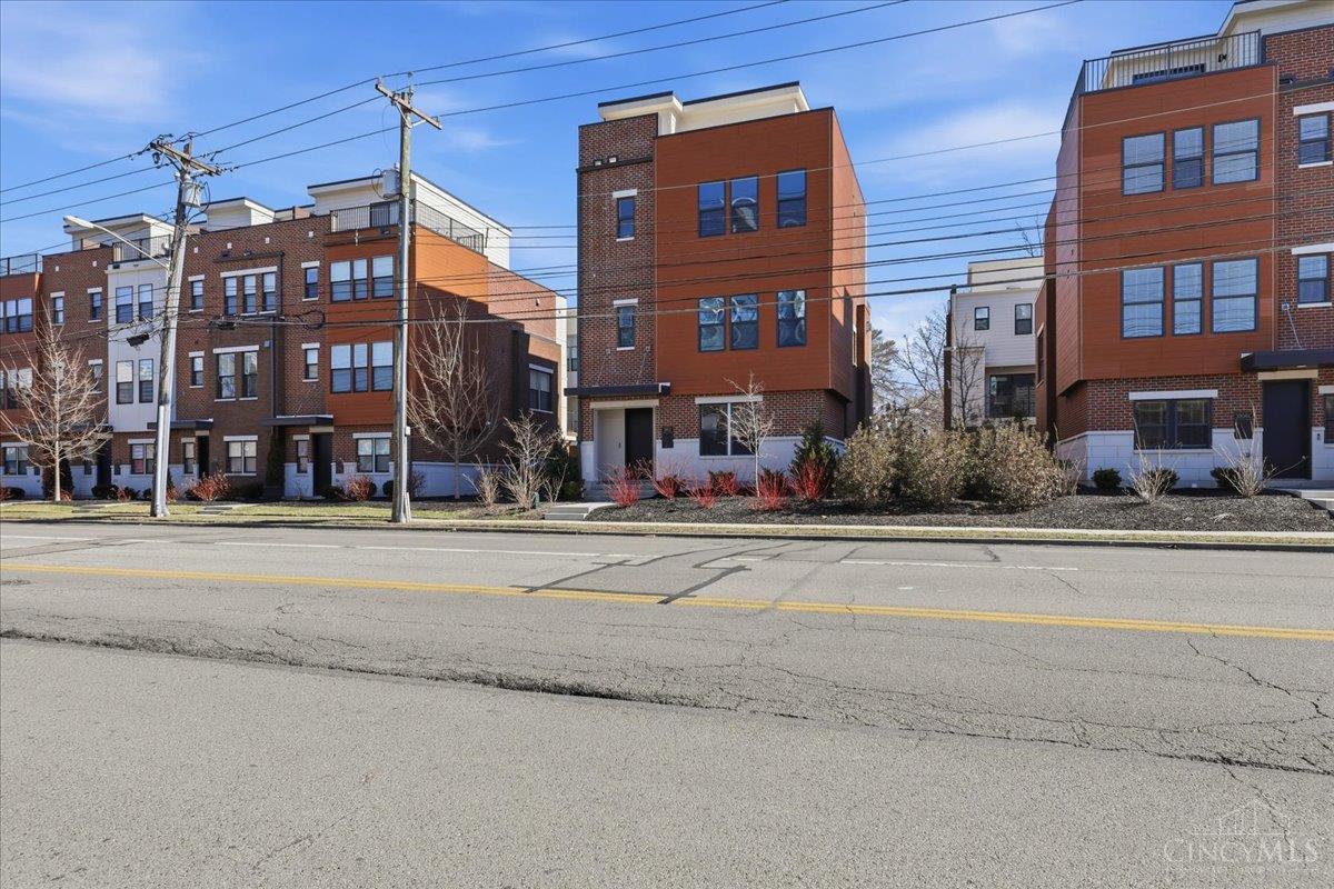 3912 Edwards Road Cincinnati, OH 45209 - Photo 5 of 70