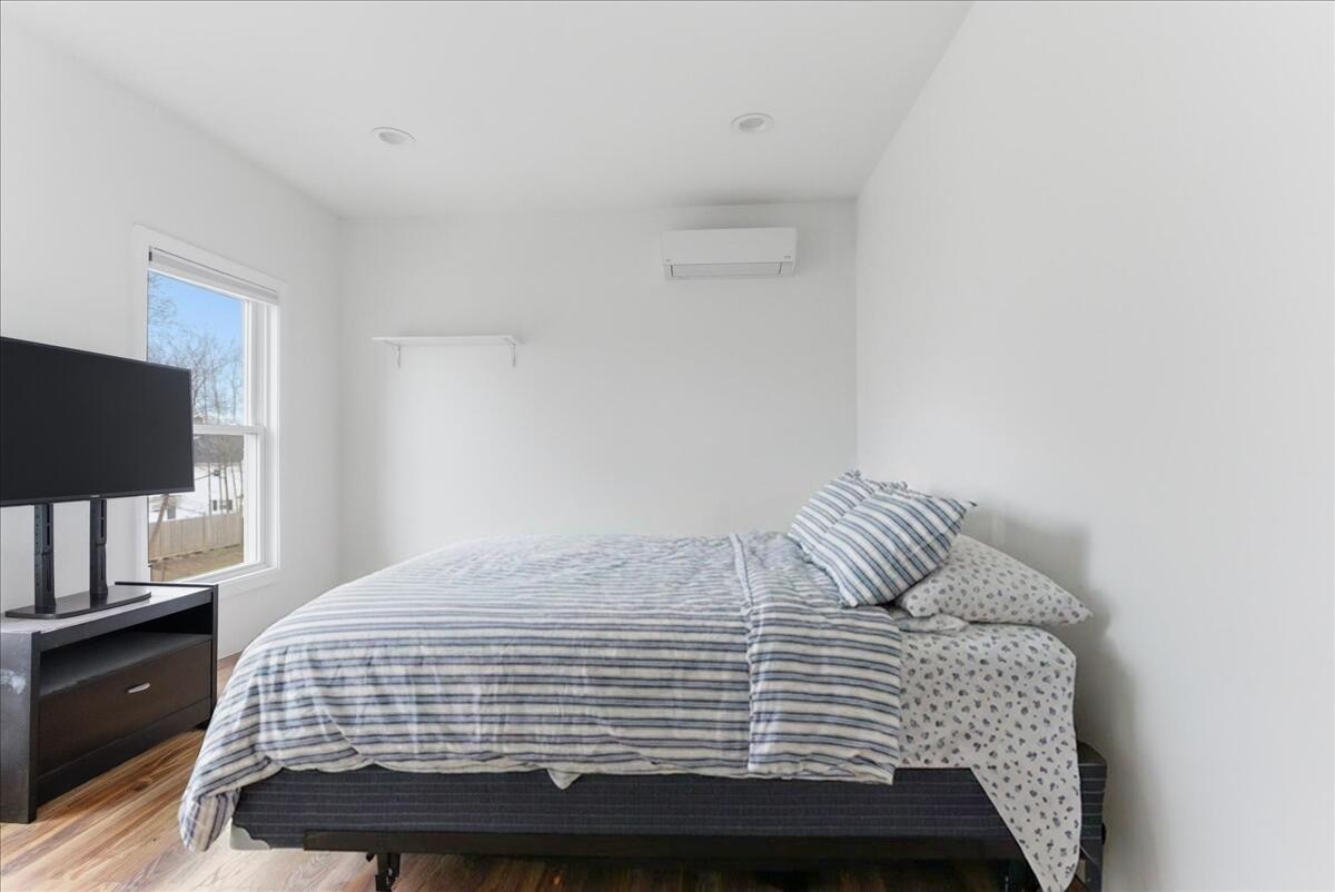 10 Middle Street Lisbon, ME 04252 - Photo 29 of 57 29-interior_bedroom-2