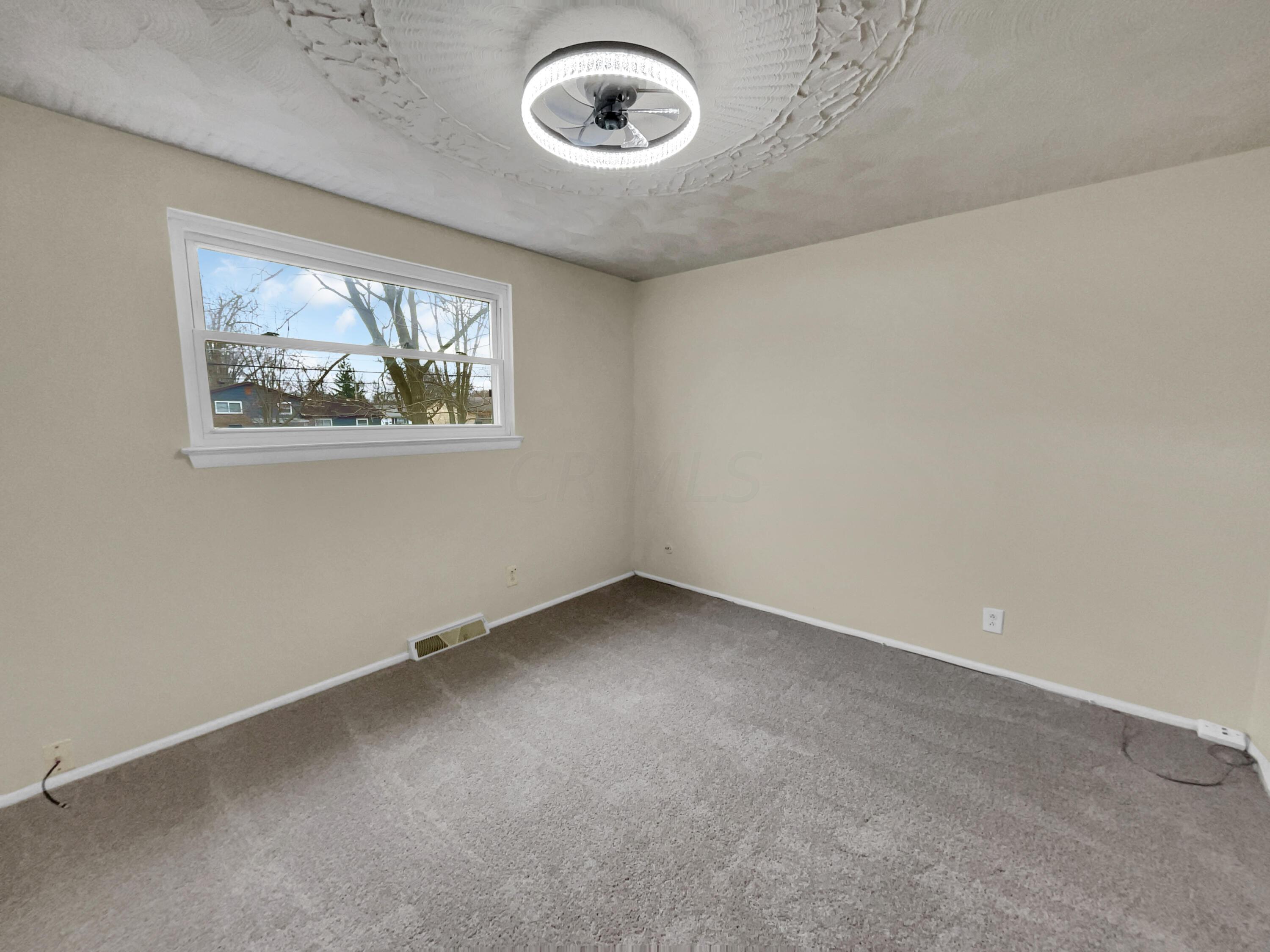 2616 Maybury Road Columbus, OH 43232 - Photo 5 of 51 listing_4
