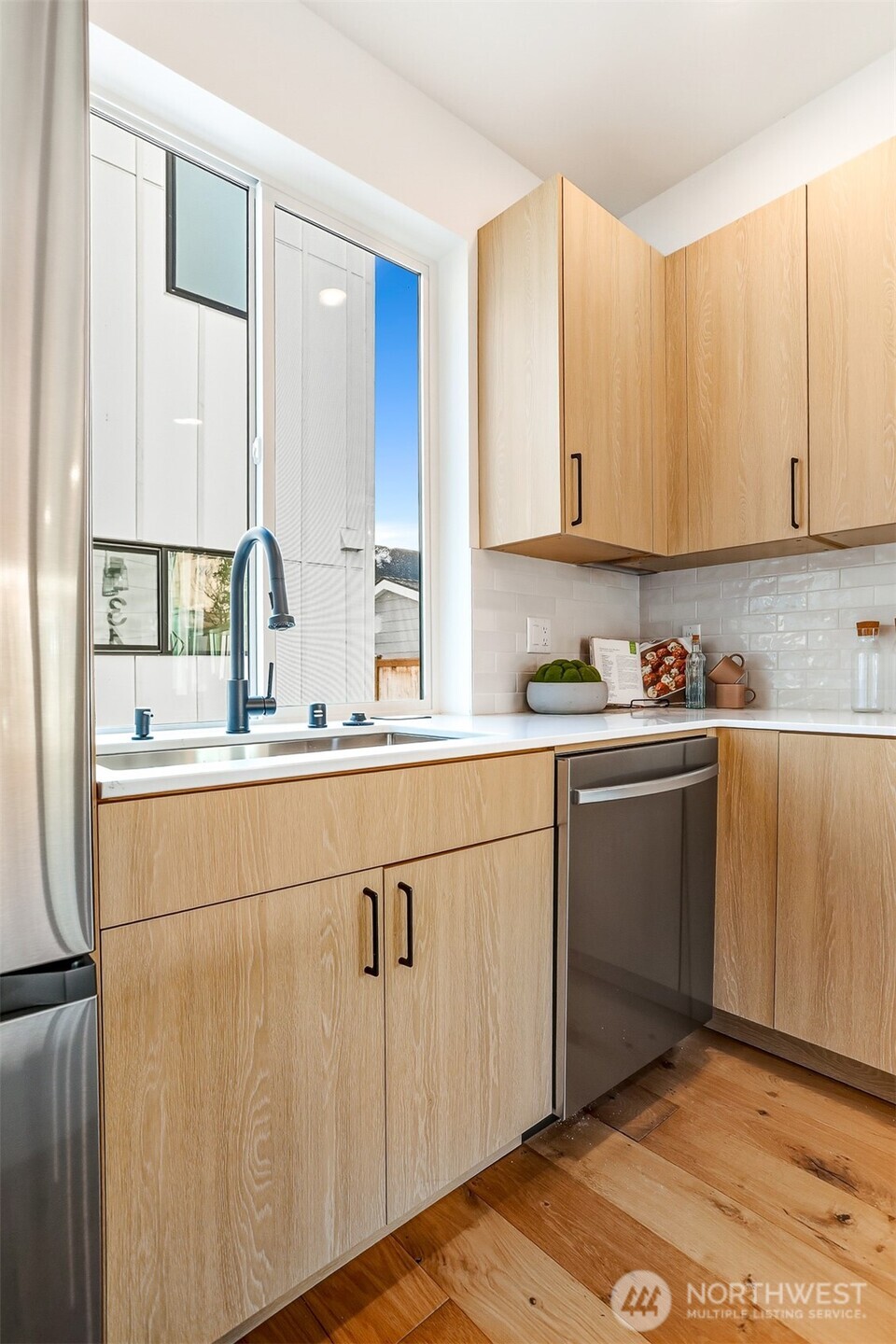 3448 Northwest 65th Street Seattle, WA 98117 - Photo 7 of 40