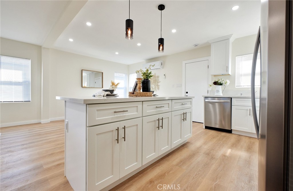 246 Doris Avenue Oxnard, CA 93030 - Photo 9 of 23