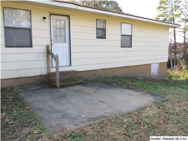 417 Hilltop Road Weaver, AL 36277 - Photo 5 of 28