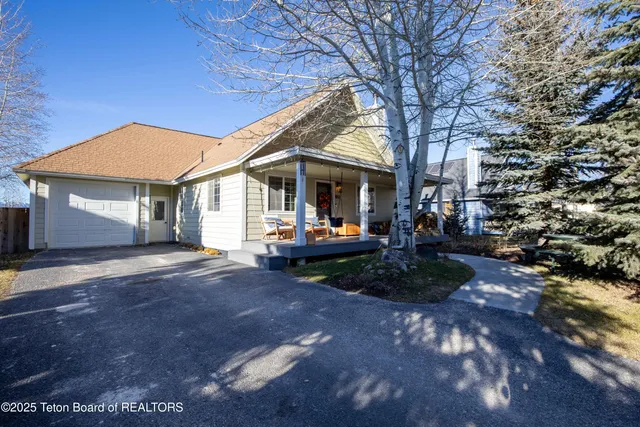 $640,000 | 852 Streamside Street, Driggs, ID 83422