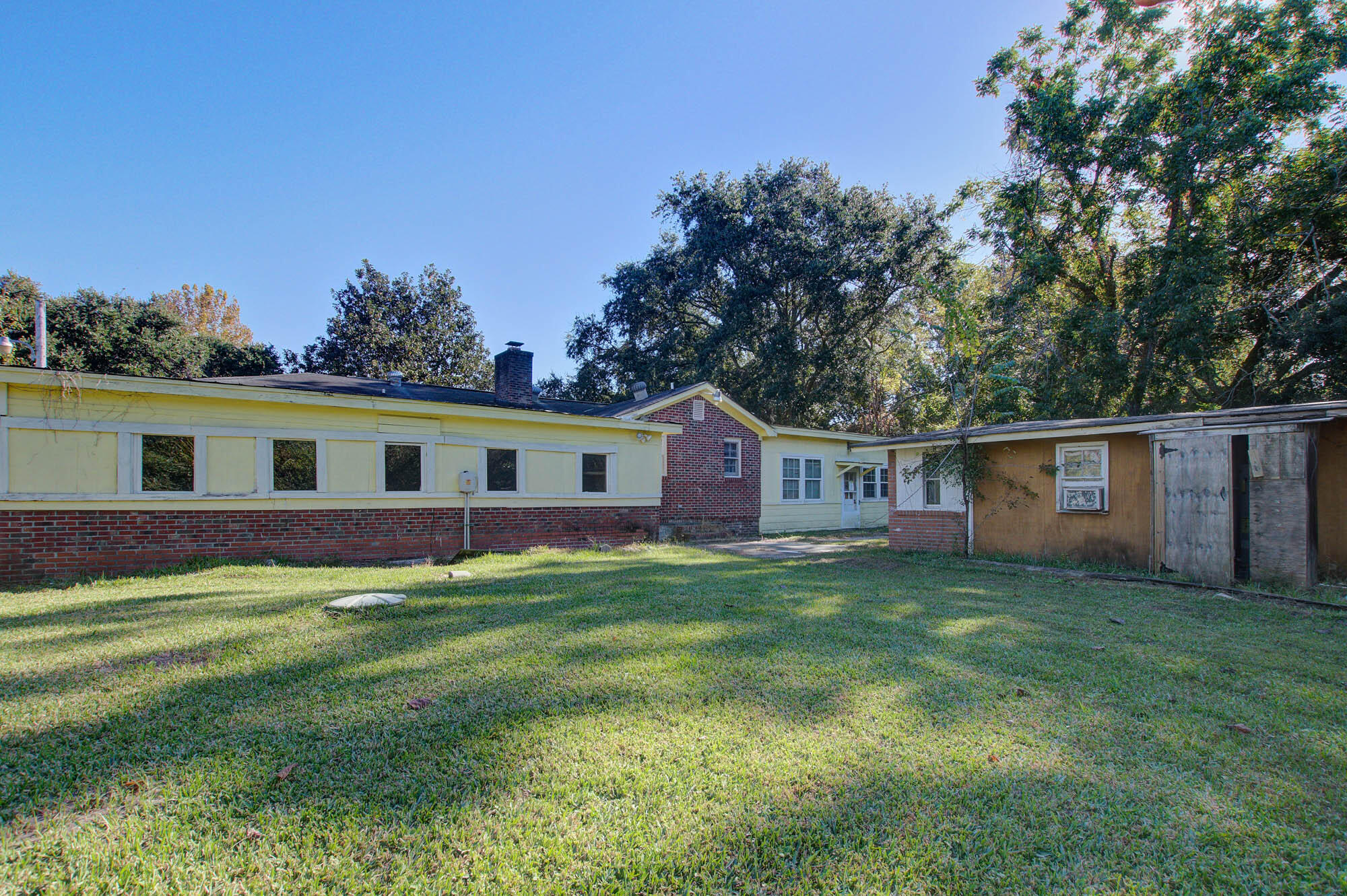 1819 Folly Road Charleston, SC 29412 - Photo 34 of 48 1819 (42)