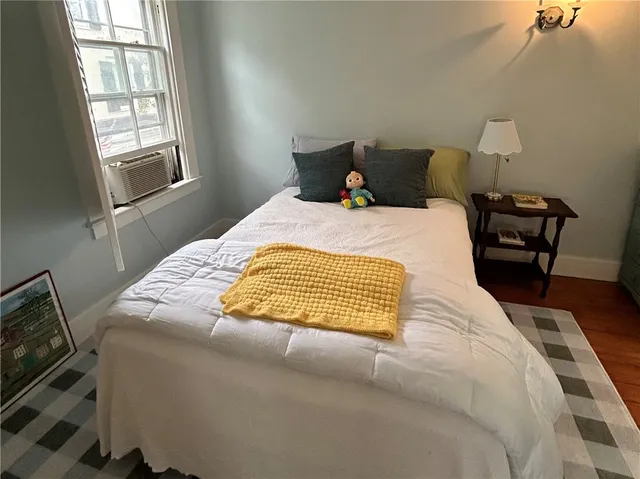 $3,200 | 15 Chestnut Street, Newport, RI 02840