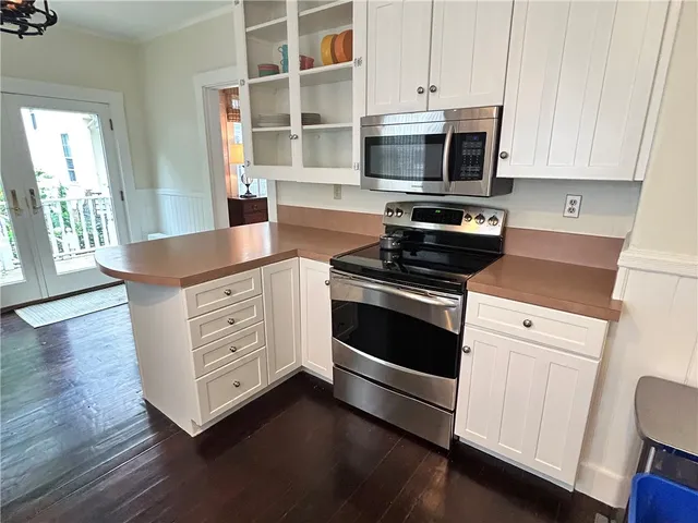 $3,200 | 15 Chestnut Street, Newport, RI 02840