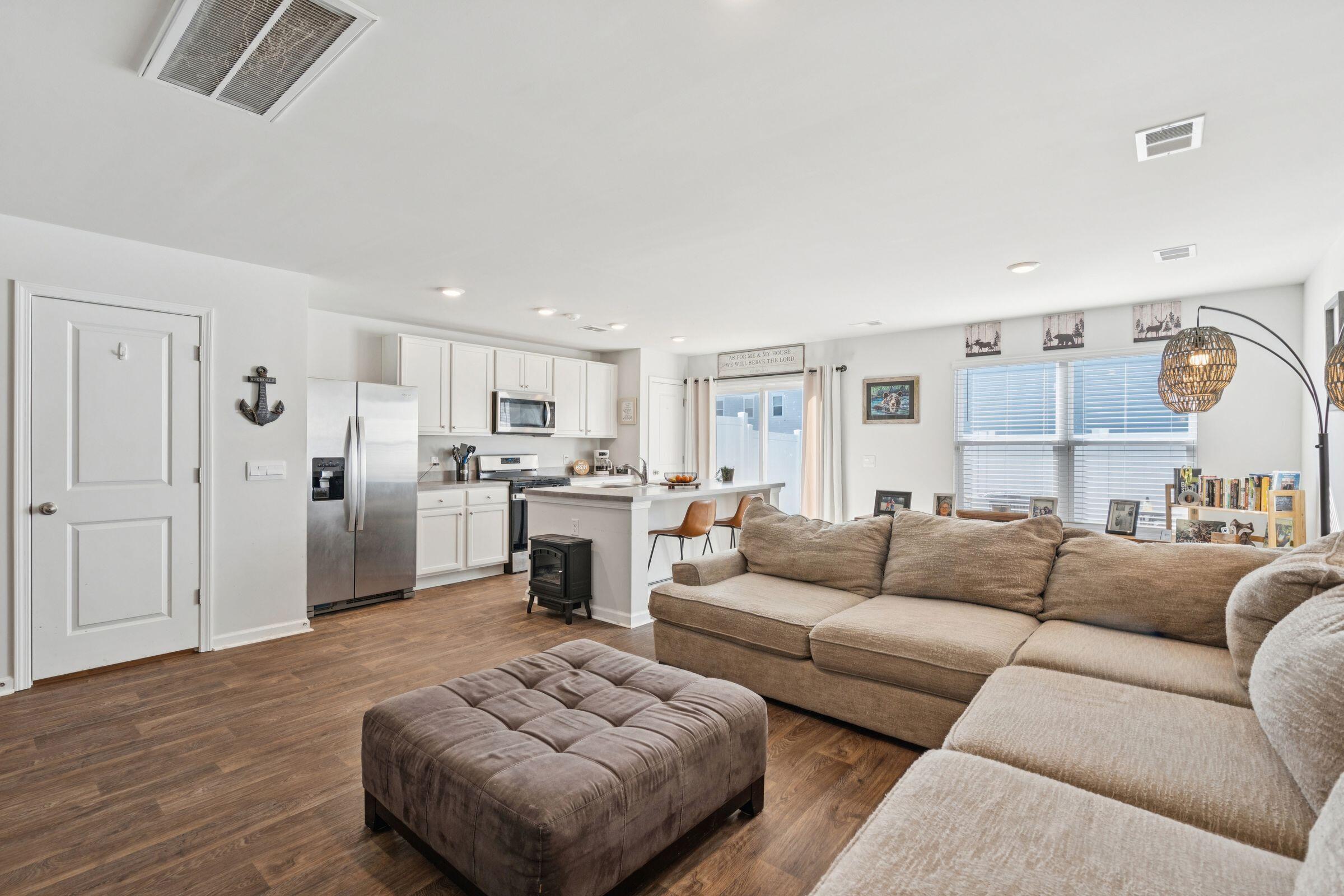 134 Orchid Bloom Circle Moncks Corner, SC 29461 - Photo 11 of 42 134OrchidBloom-KeenEyeMarketing-016