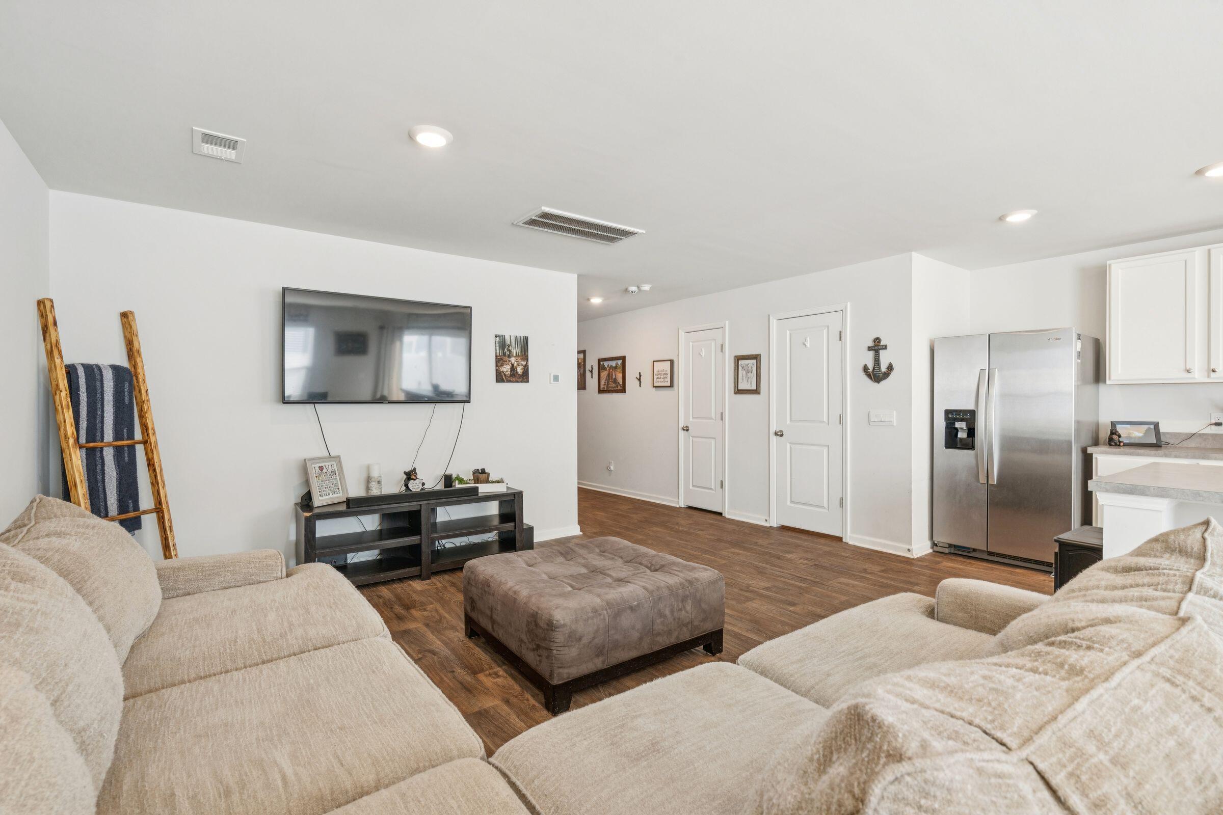 134 Orchid Bloom Circle Moncks Corner, SC 29461 - Photo 13 of 42 134OrchidBloom-KeenEyeMarketing-019