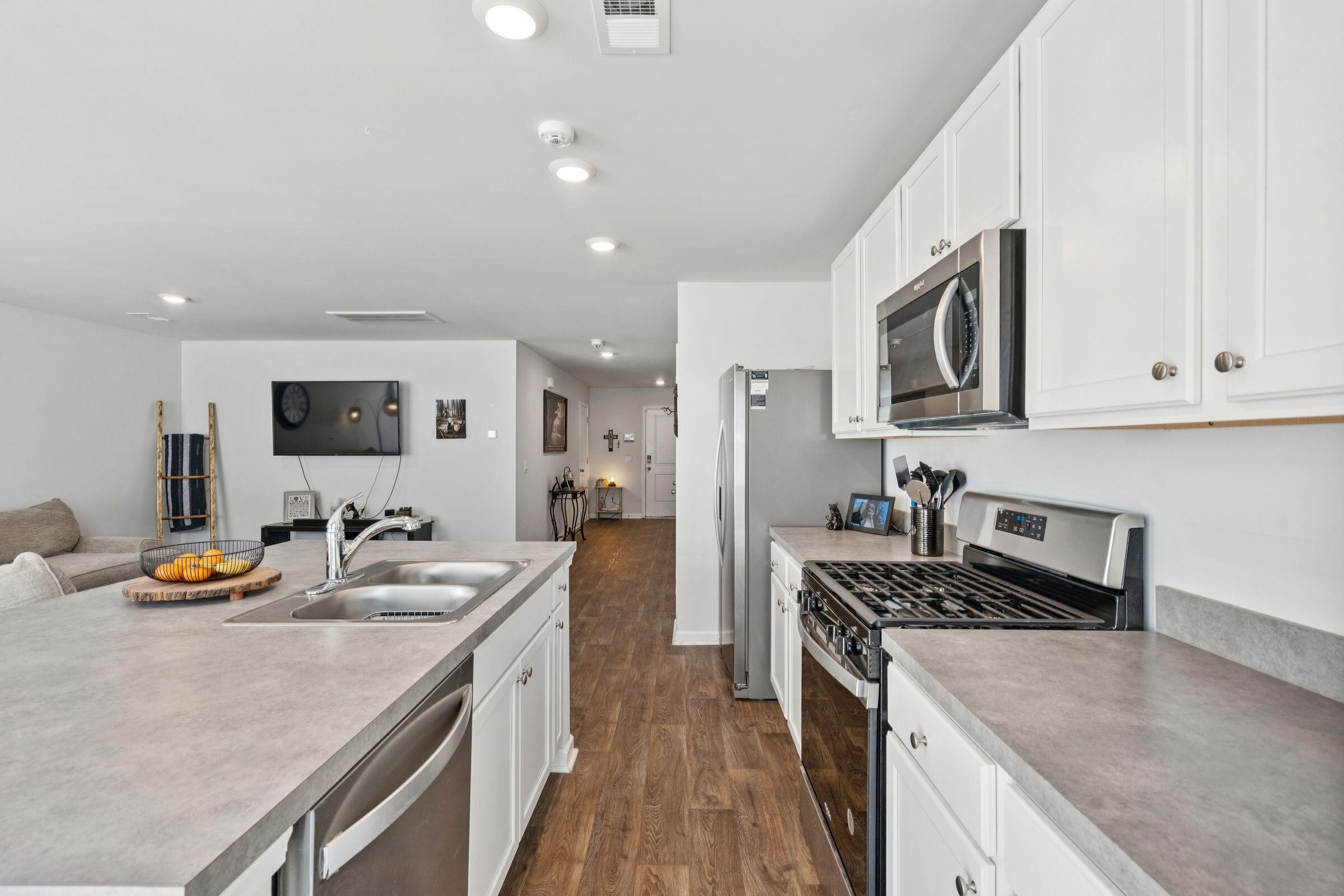 134 Orchid Bloom Circle Moncks Corner, SC 29461 - Photo 17 of 42 134OrchidBloom-KeenEyeMarketing-023