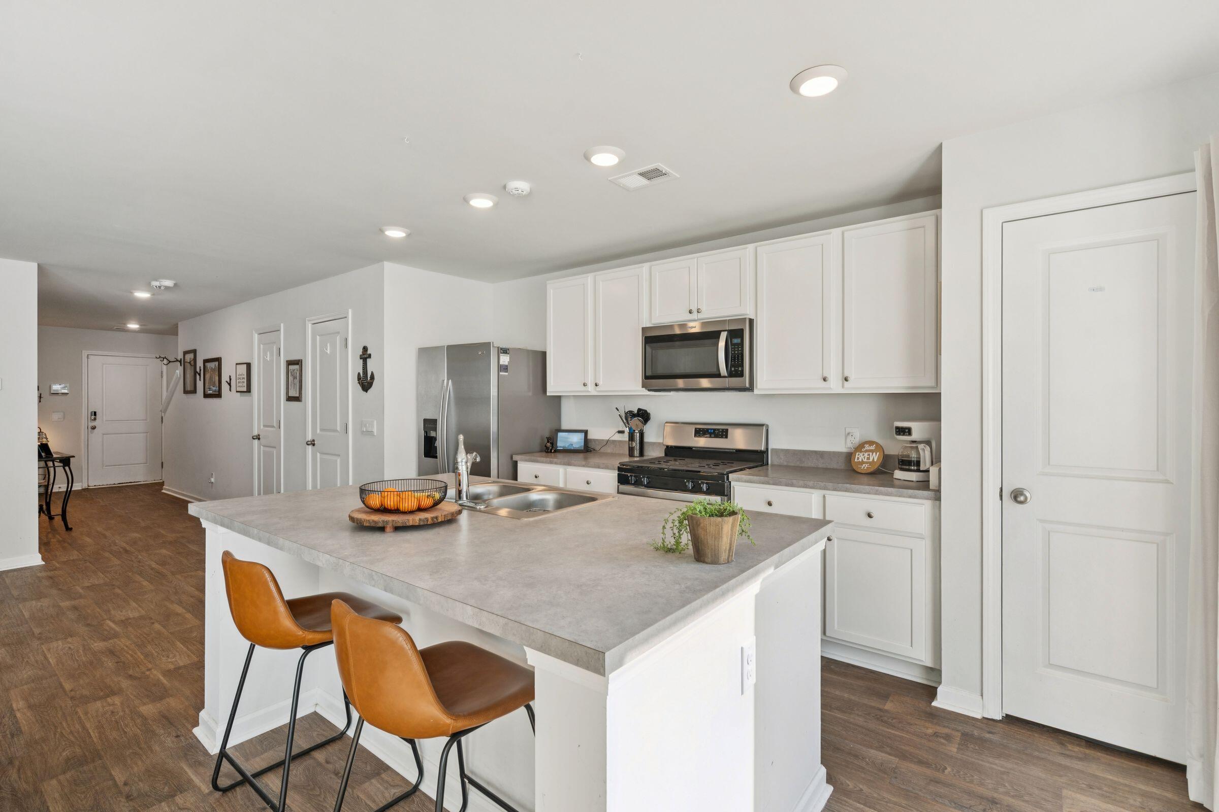 134 Orchid Bloom Circle Moncks Corner, SC 29461 - Photo 18 of 42 134OrchidBloom-KeenEyeMarketing-025