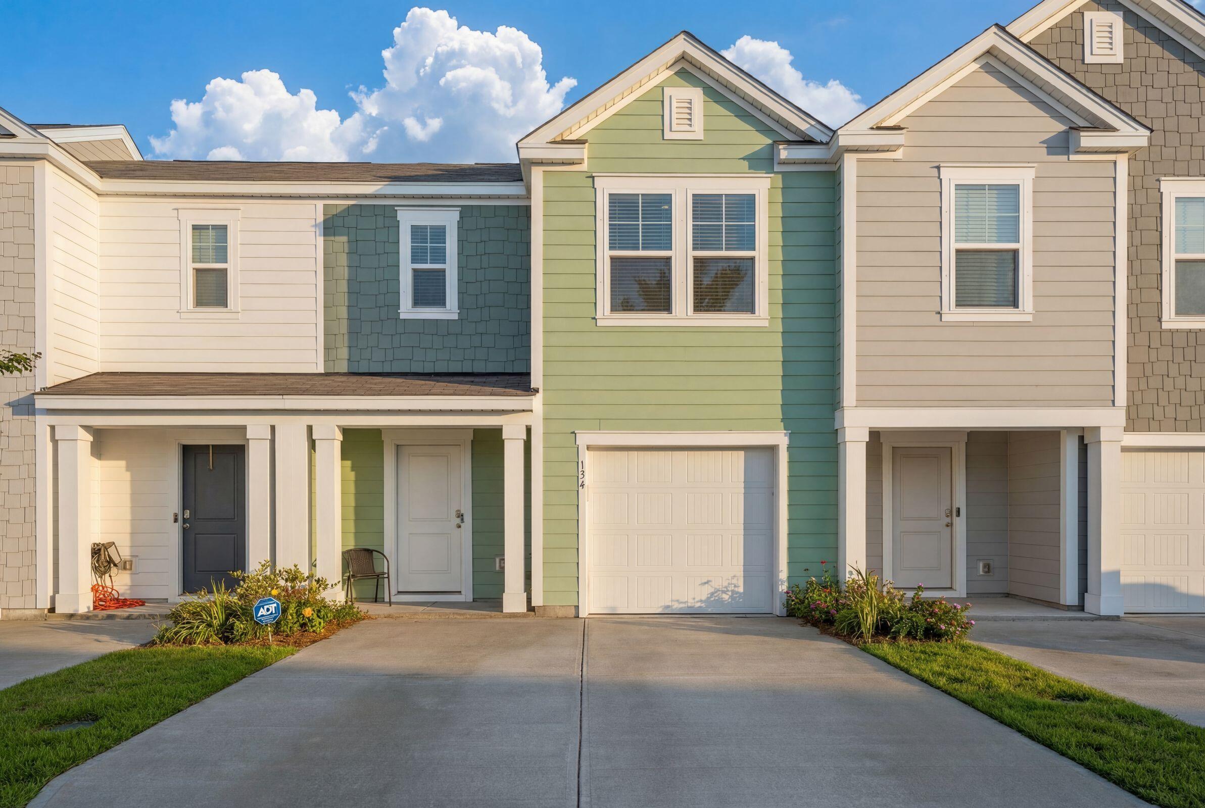 134 Orchid Bloom Circle Moncks Corner, SC 29461 - Photo 3 of 42 134OrchidBloom-KeenEyeMarketing-001